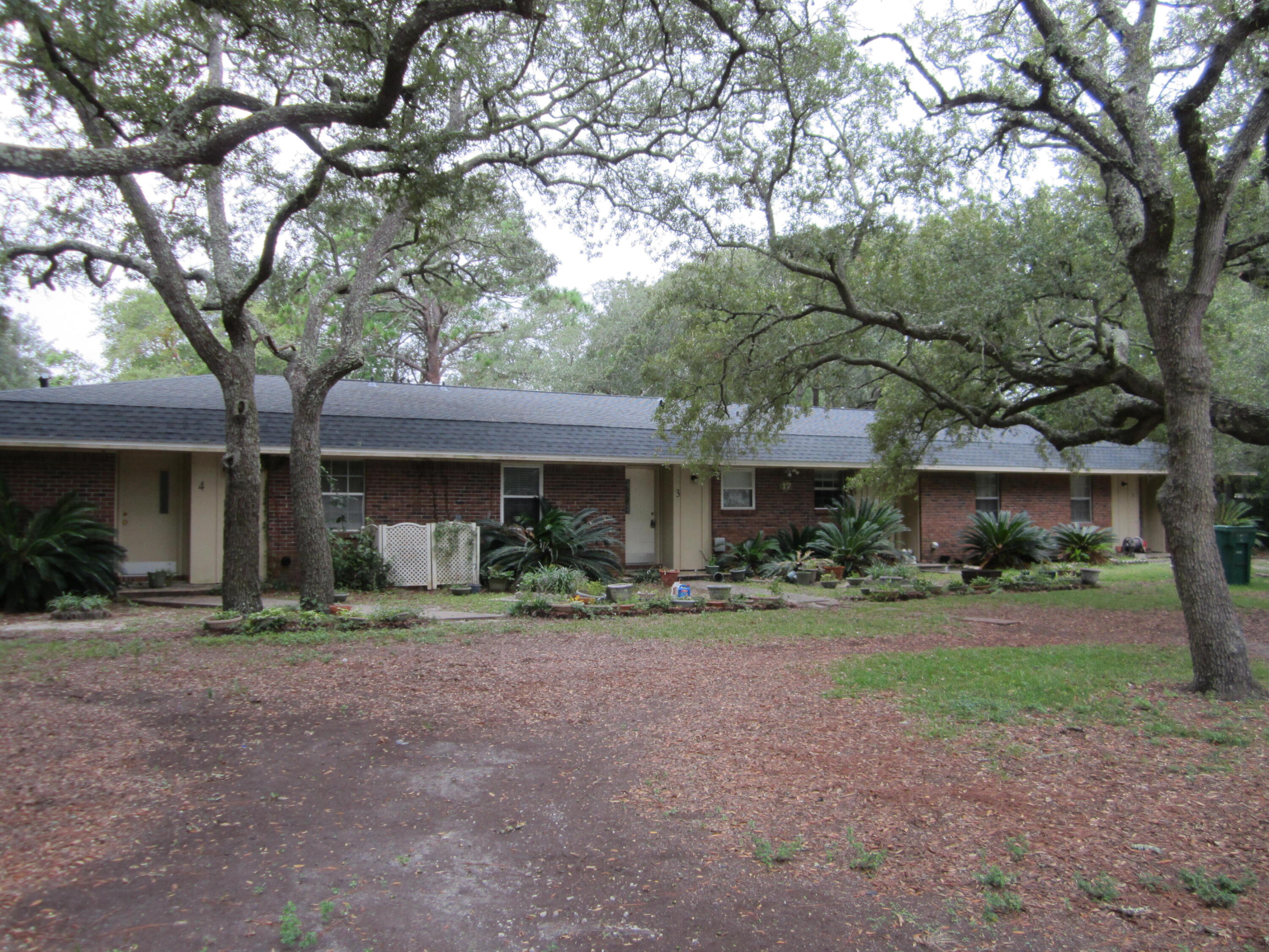 PORT DIXIE - Residential Lease