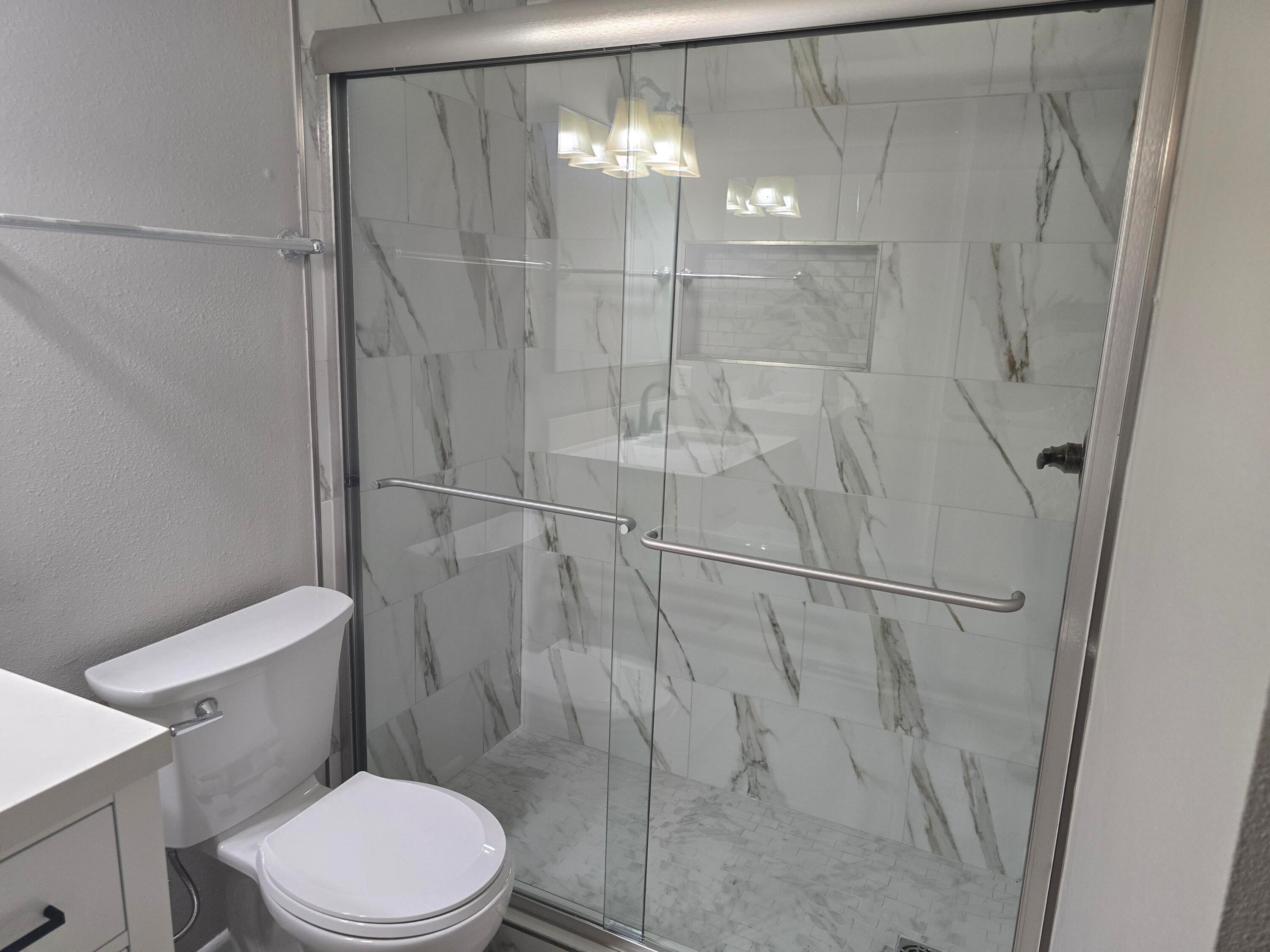 PORT DIXIE - Residential Lease