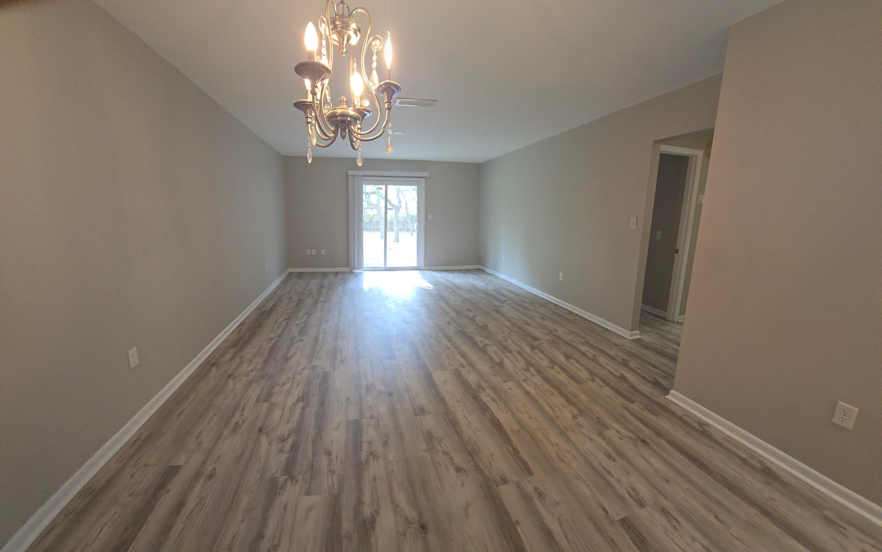 PORT DIXIE - Residential Lease