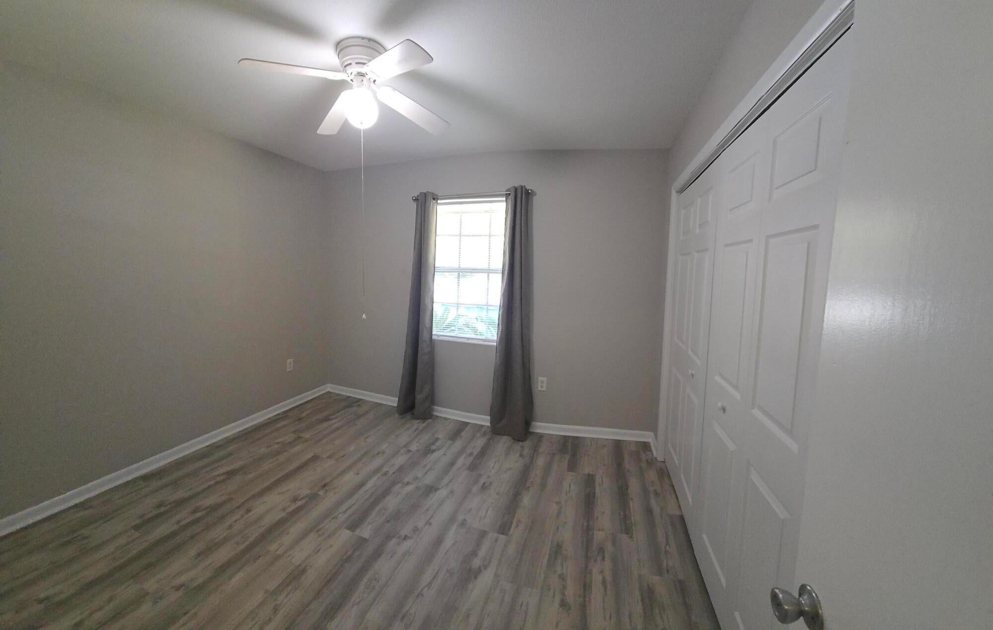 PORT DIXIE - Residential Lease
