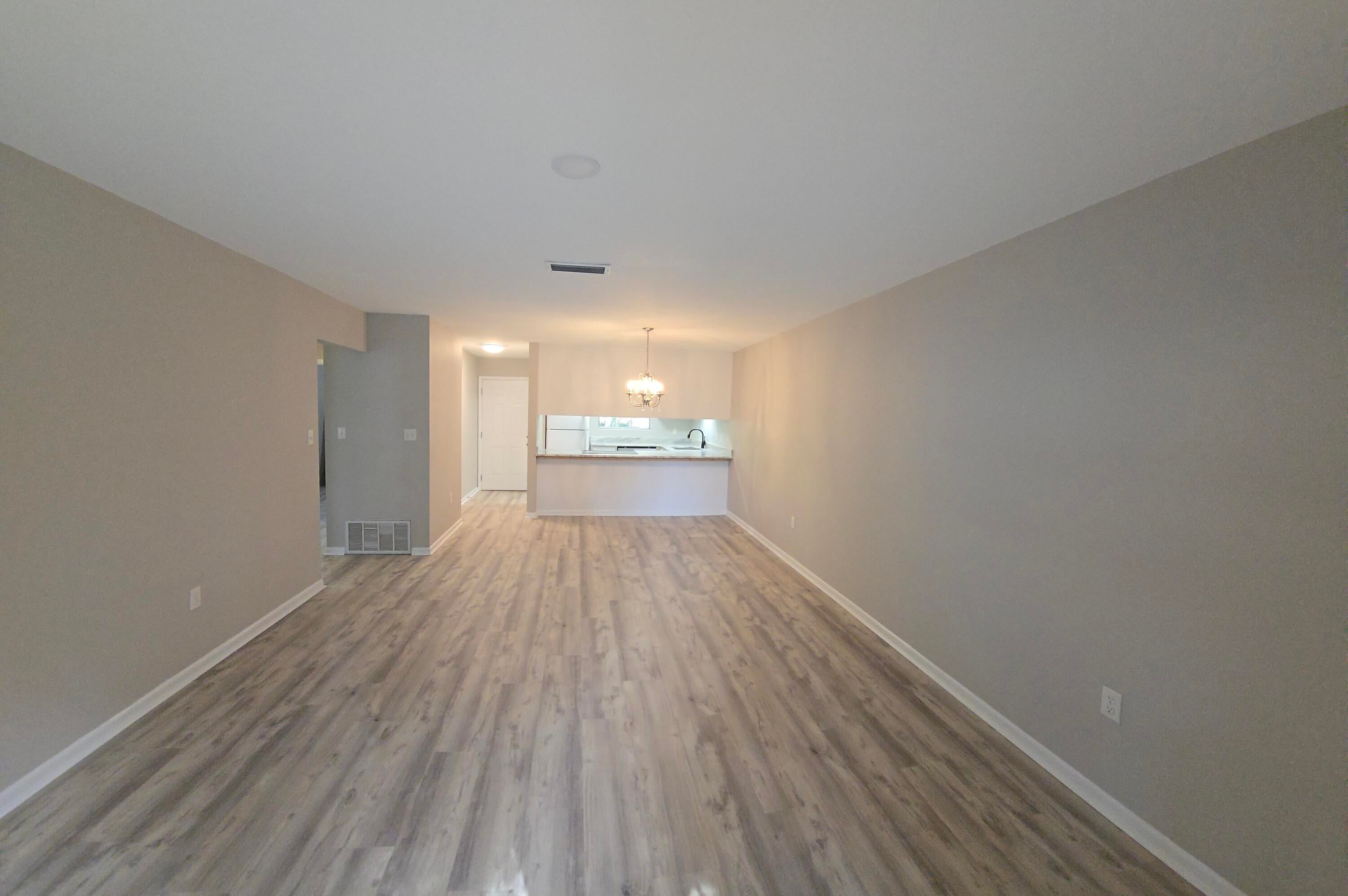 PORT DIXIE - Residential Lease