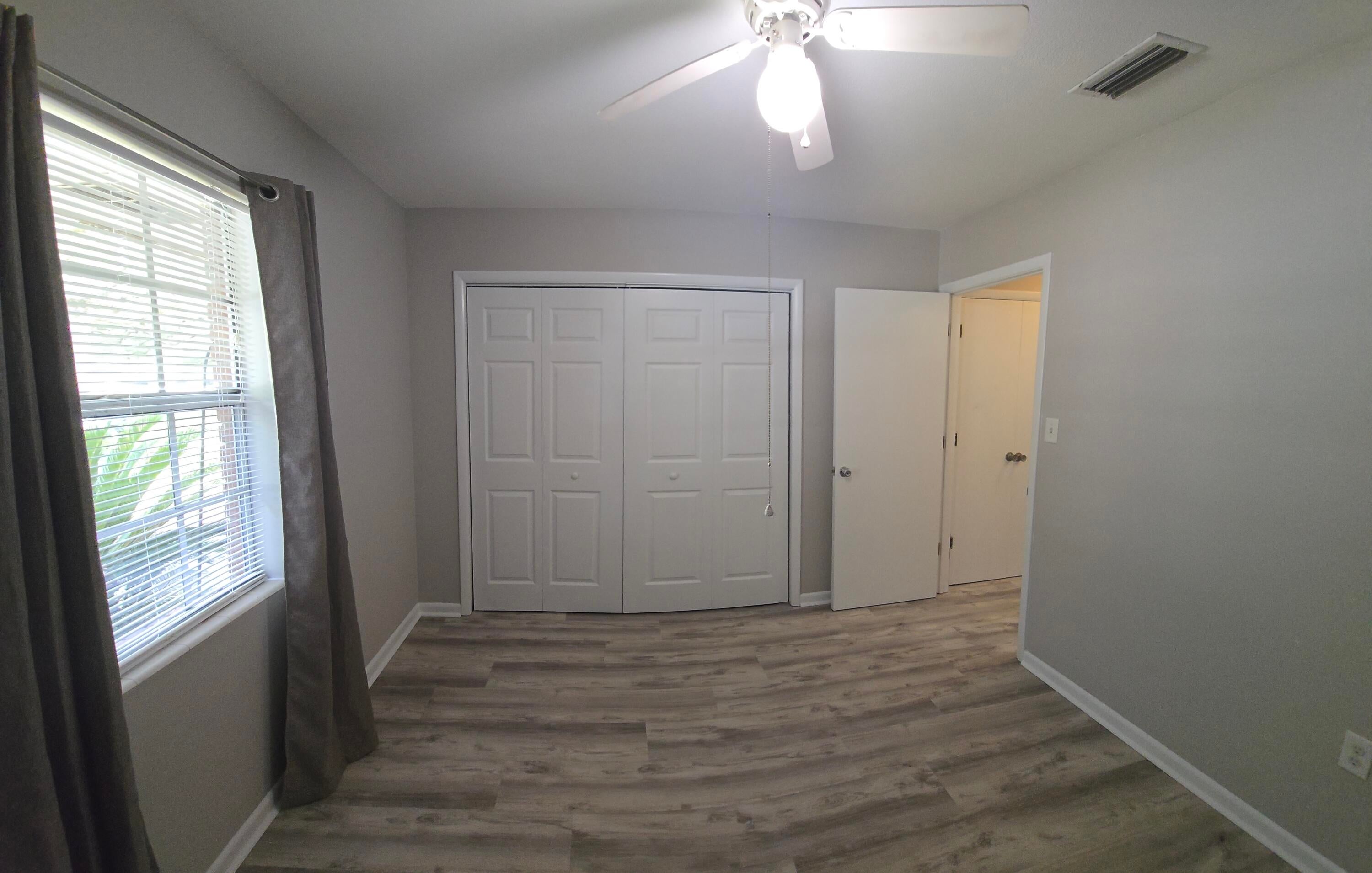 PORT DIXIE - Residential Lease