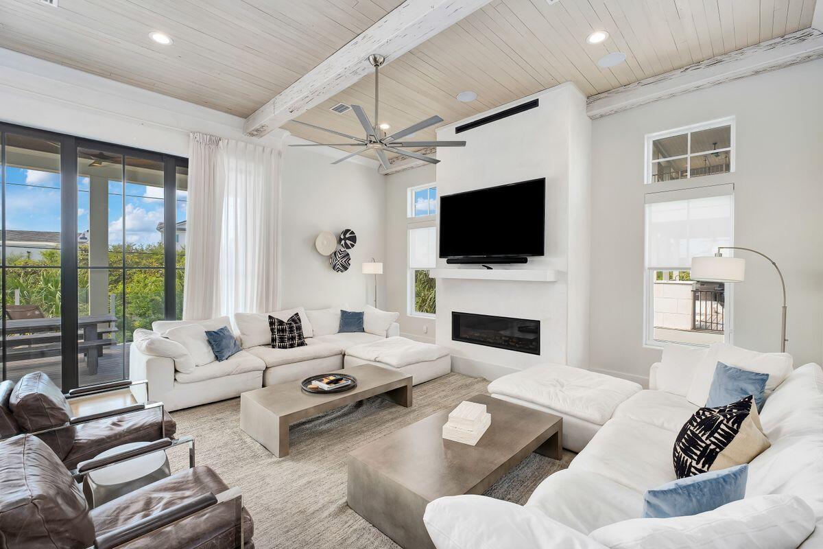 GULF SHORE MANOR - Residential