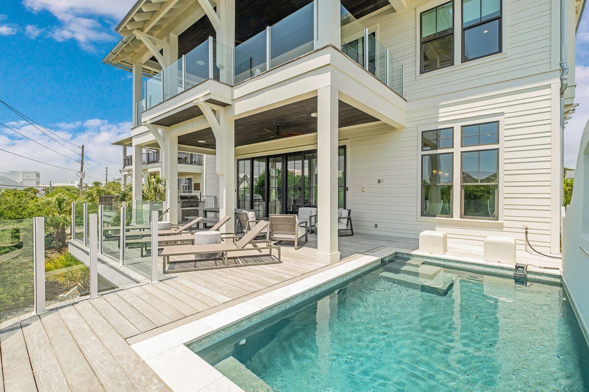 GULF SHORE MANOR - Residential