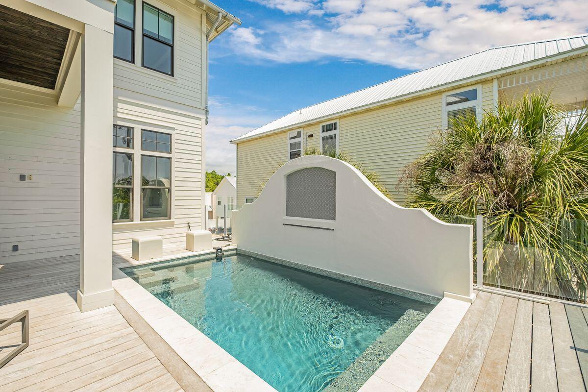 GULF SHORE MANOR - Residential