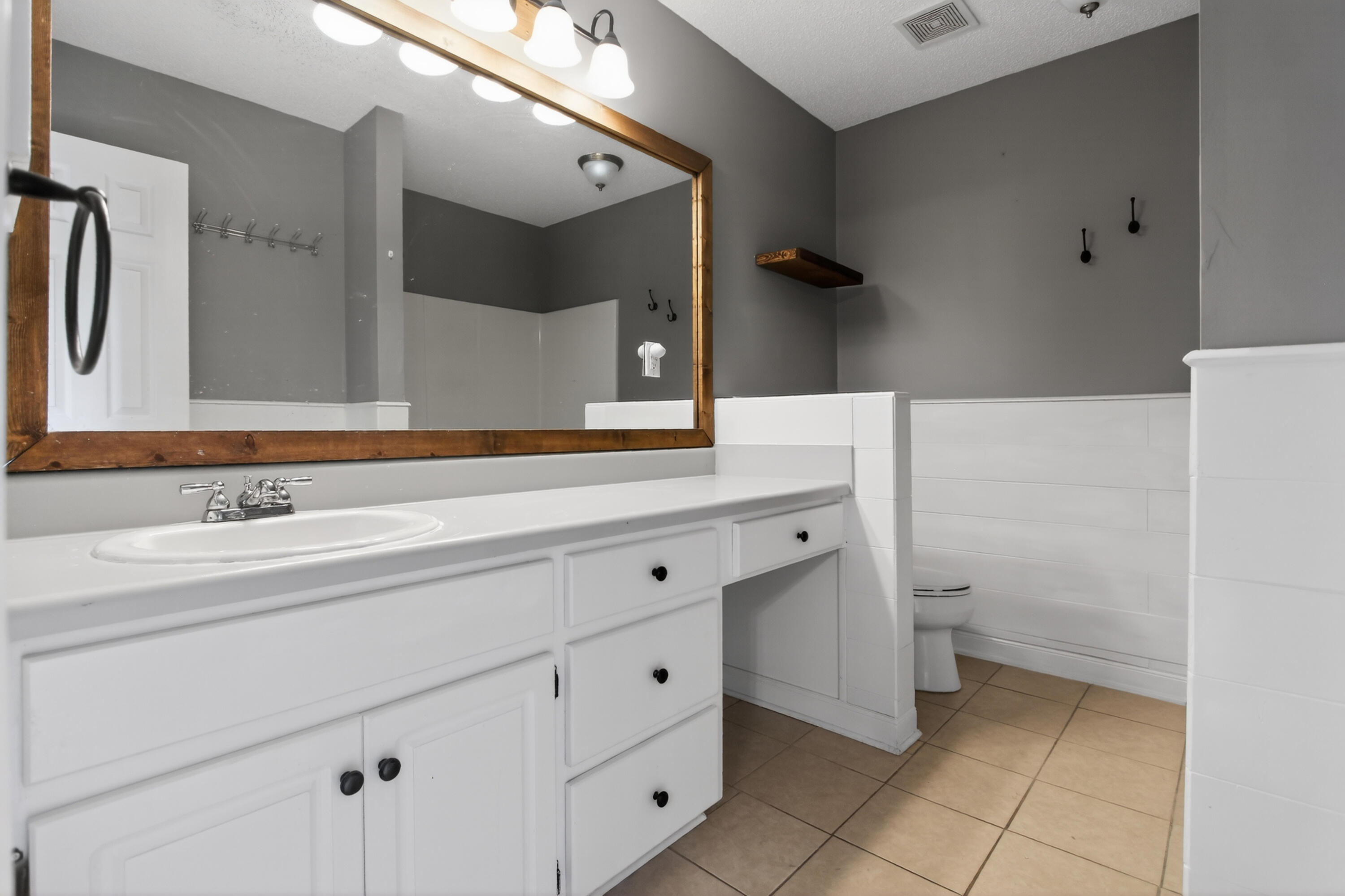 CORONADO VILLAGE PH 2 - Residential Lease