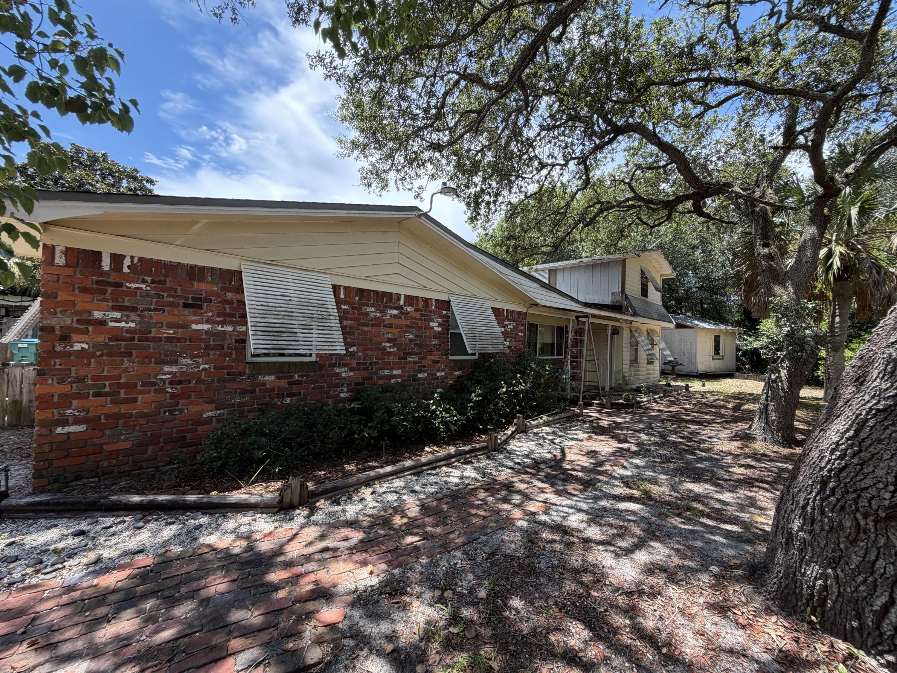 CALHOUN S/D TO DESTIN - Residential