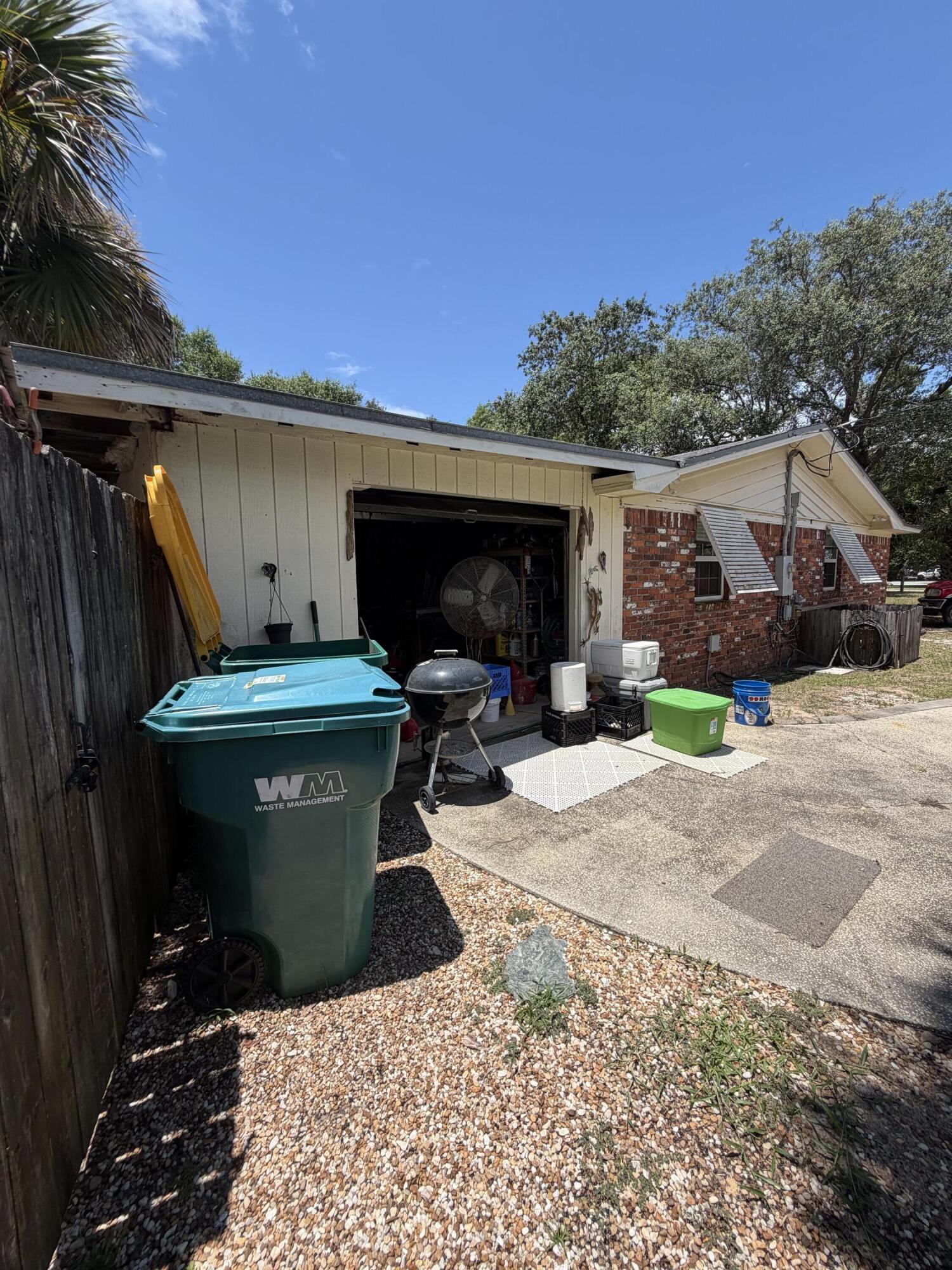 CALHOUN S/D TO DESTIN - Residential
