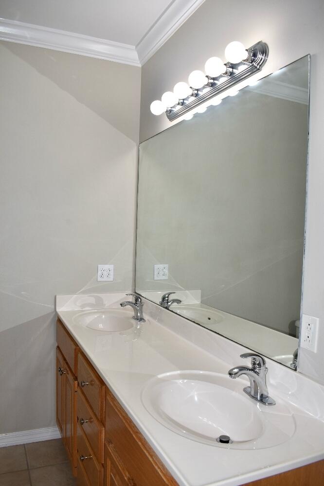METES & BOUNDS - Residential Lease