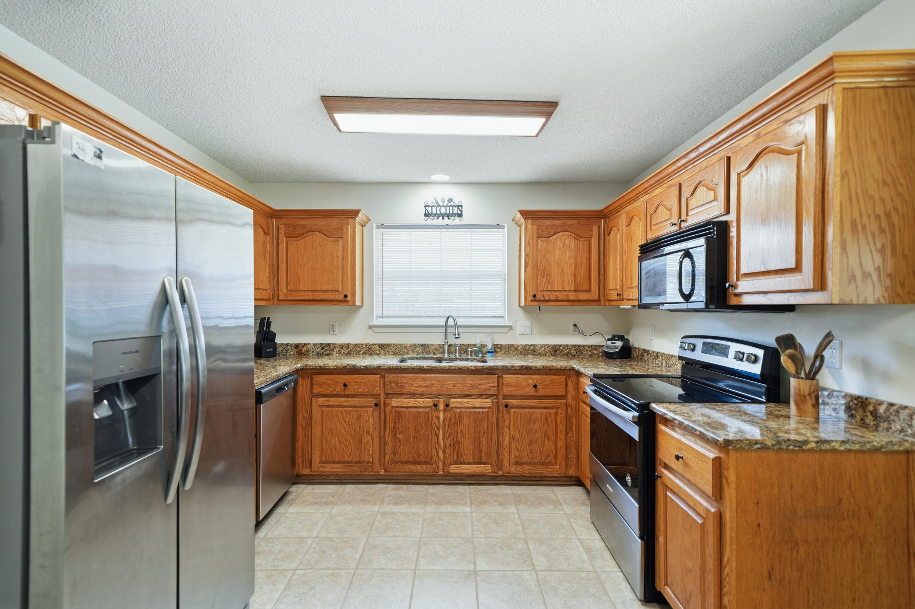 HOLLEY BY THE SEA - Residential