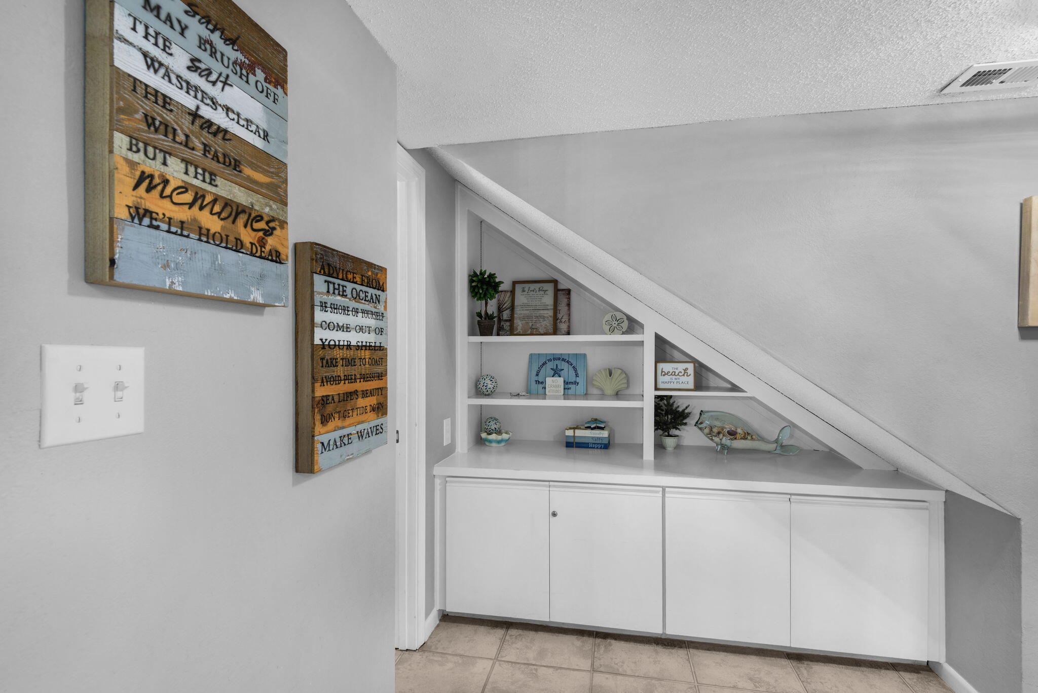 SILVER DUNES CONDO - Residential