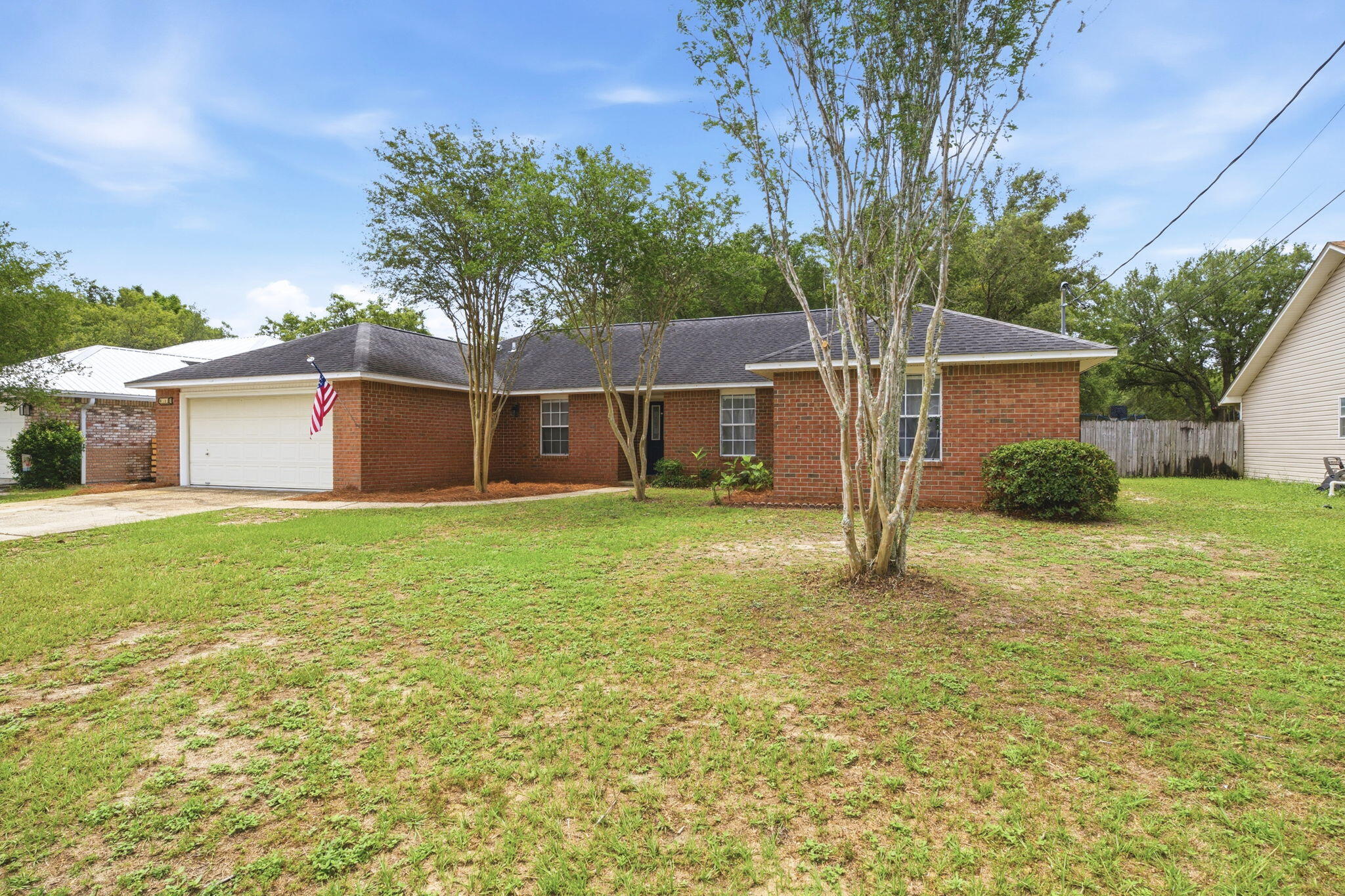 COUNTRY BREEZE EAST - Residential