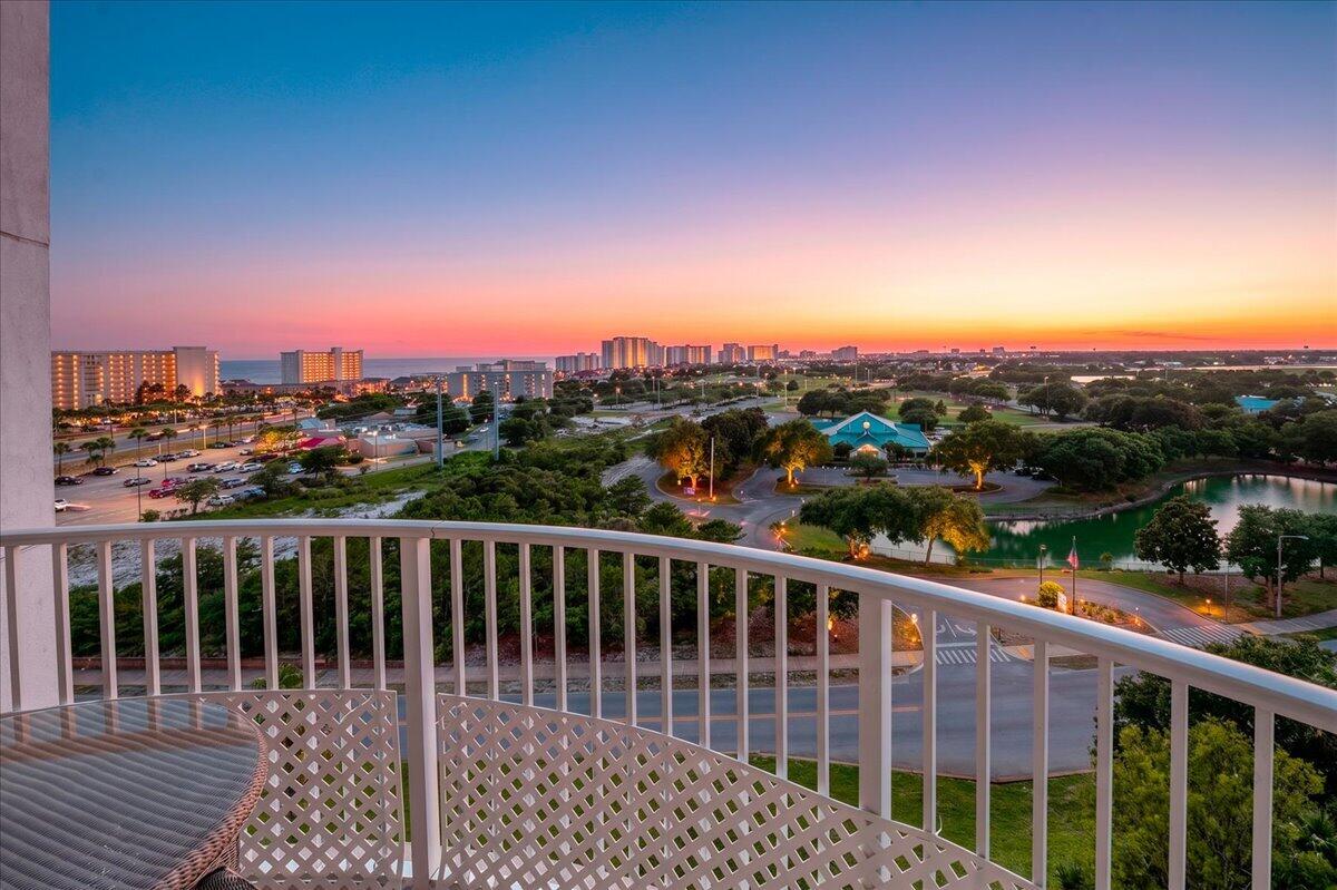 THE PALMS OF DESTIN - Residential