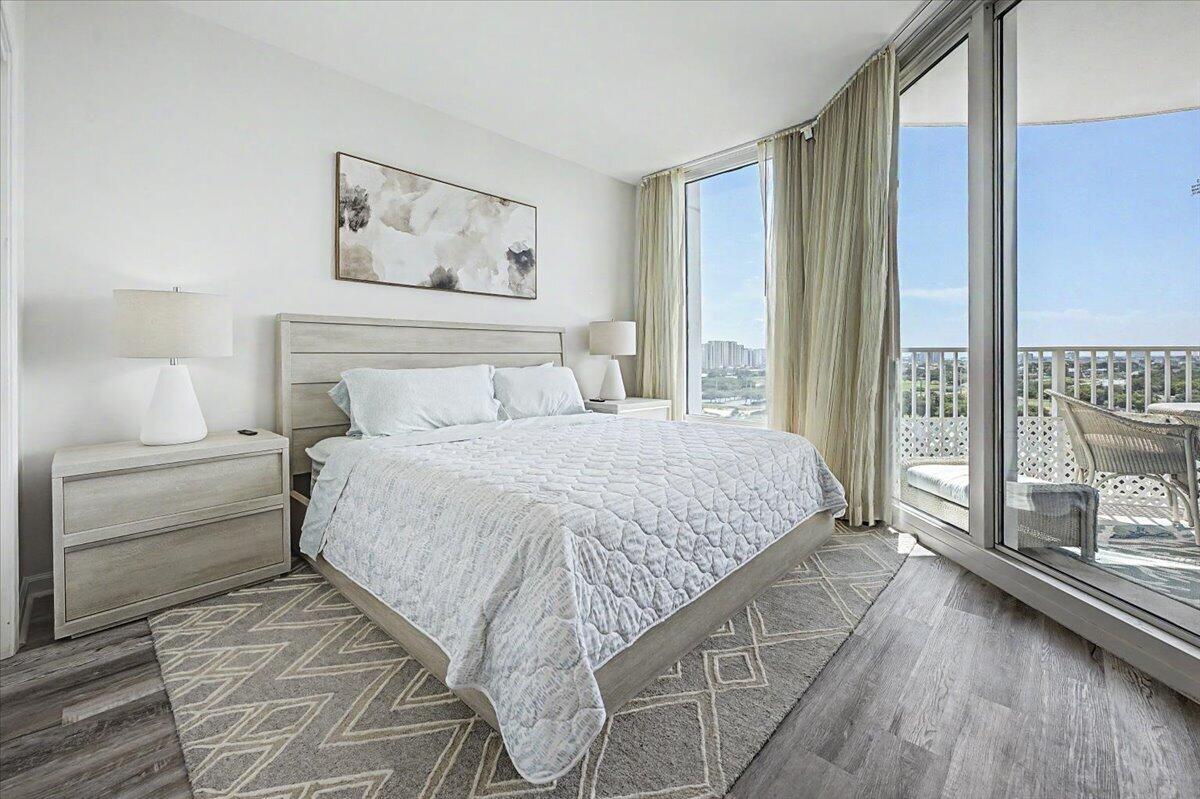 THE PALMS OF DESTIN - Residential