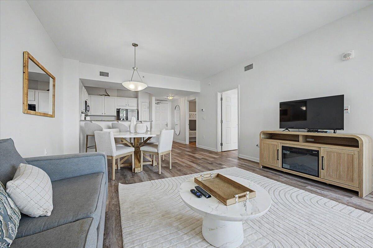 THE PALMS OF DESTIN - Residential