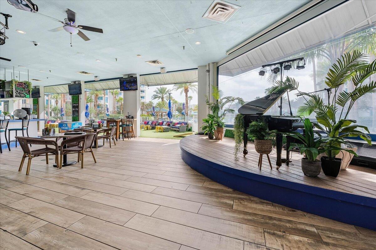 THE PALMS OF DESTIN - Residential