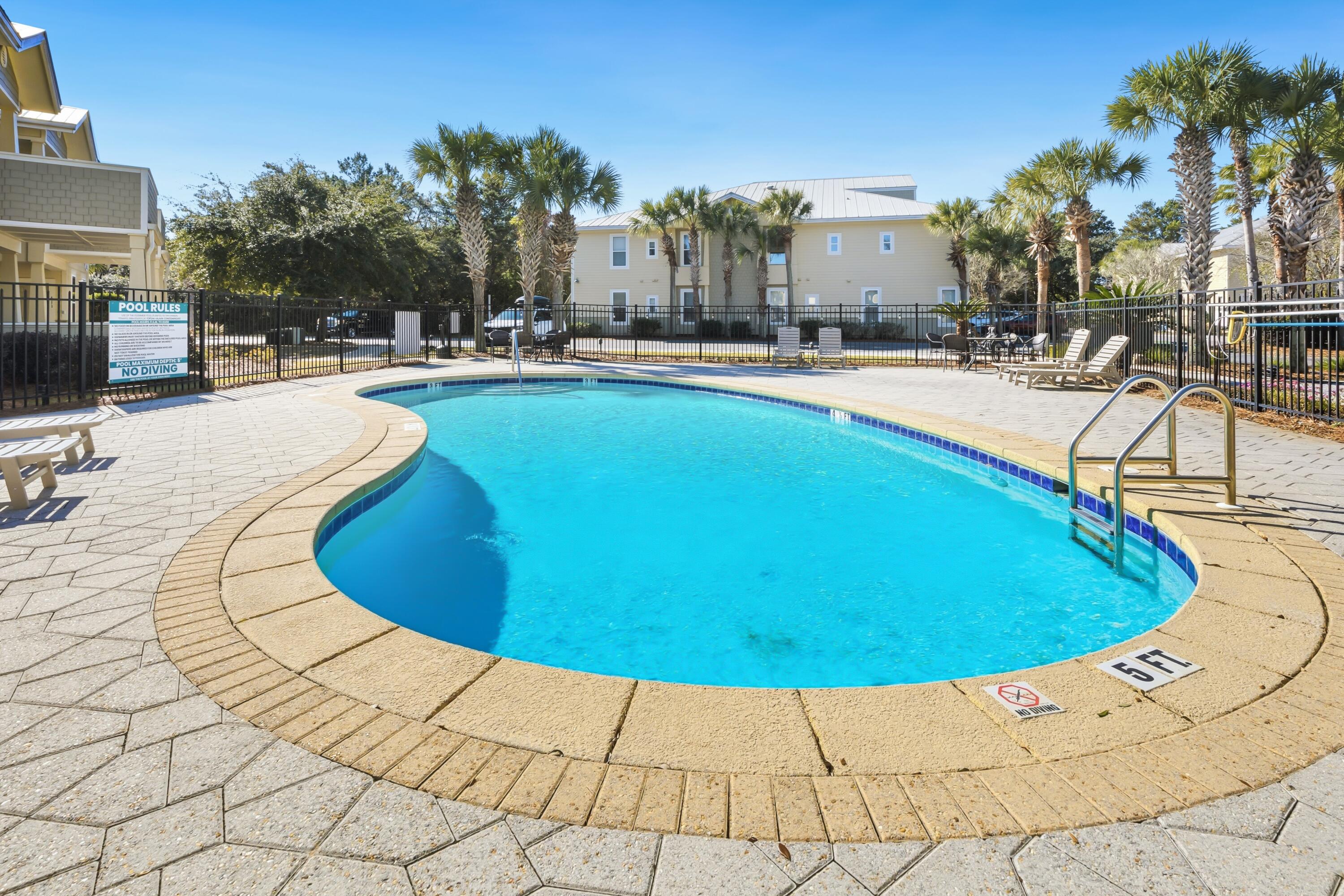 TOPSAIL VILLAGE - Residential