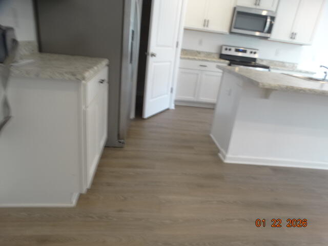 LAKERIDGE EST - Residential Lease
