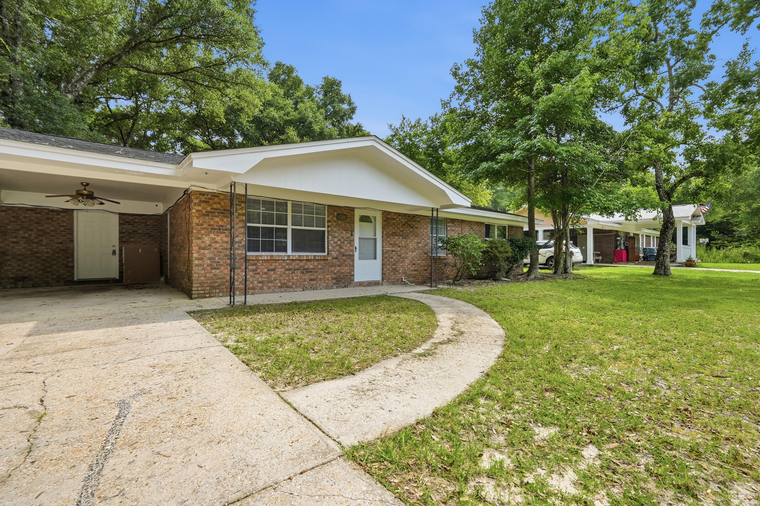 METES & BOUNDS - Residential Lease