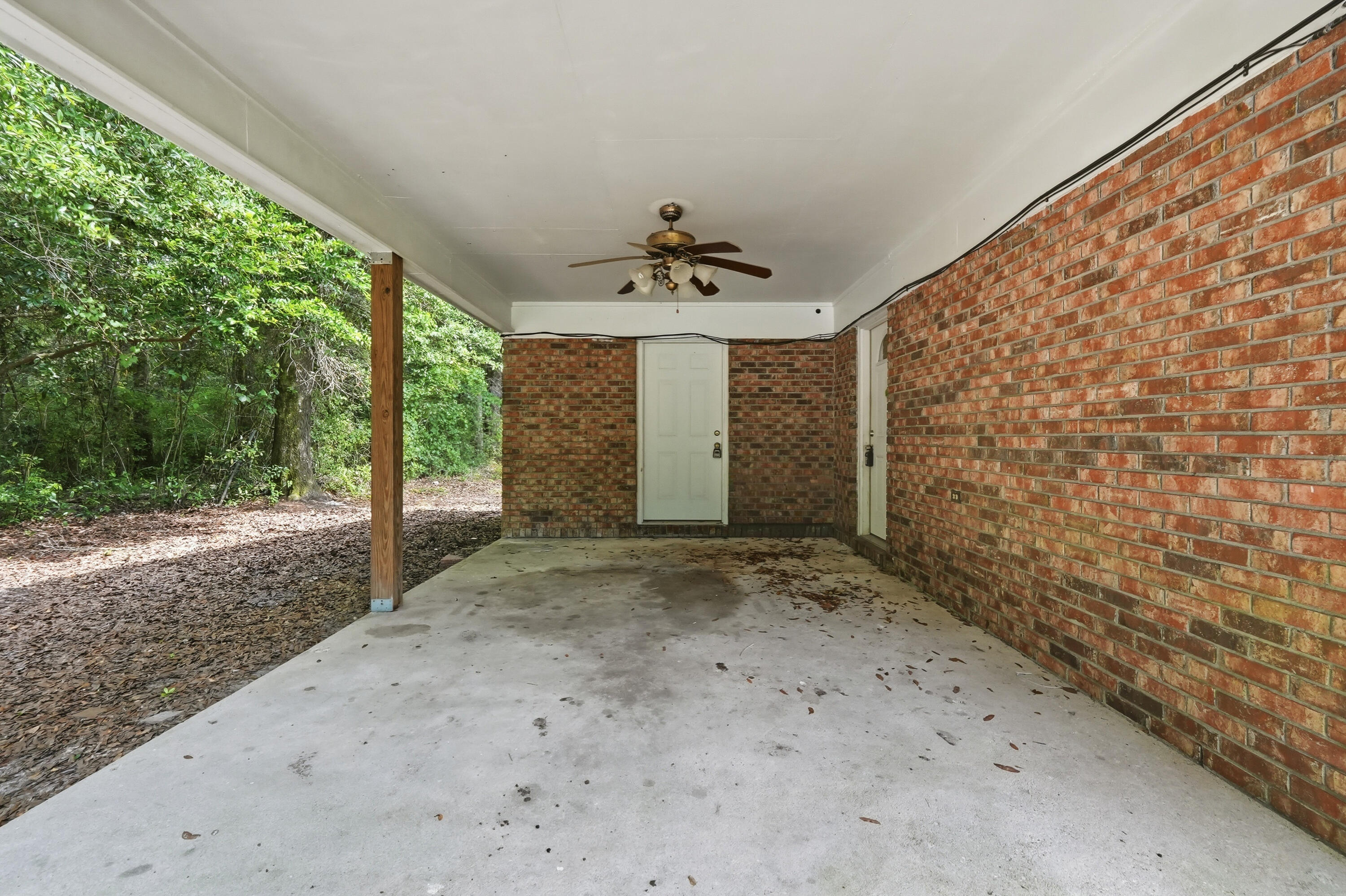 METES & BOUNDS - Residential Lease