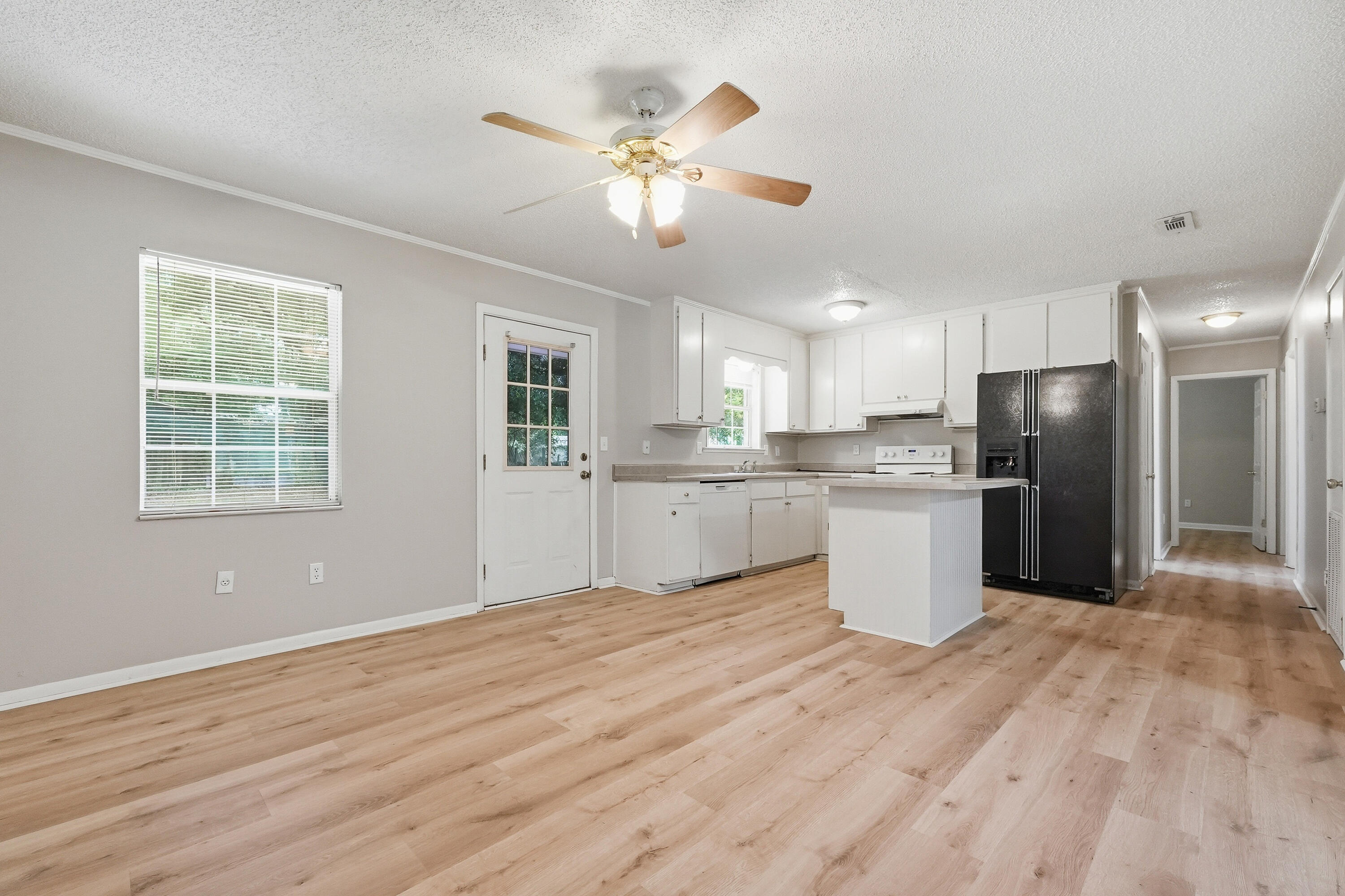 METES & BOUNDS - Residential Lease