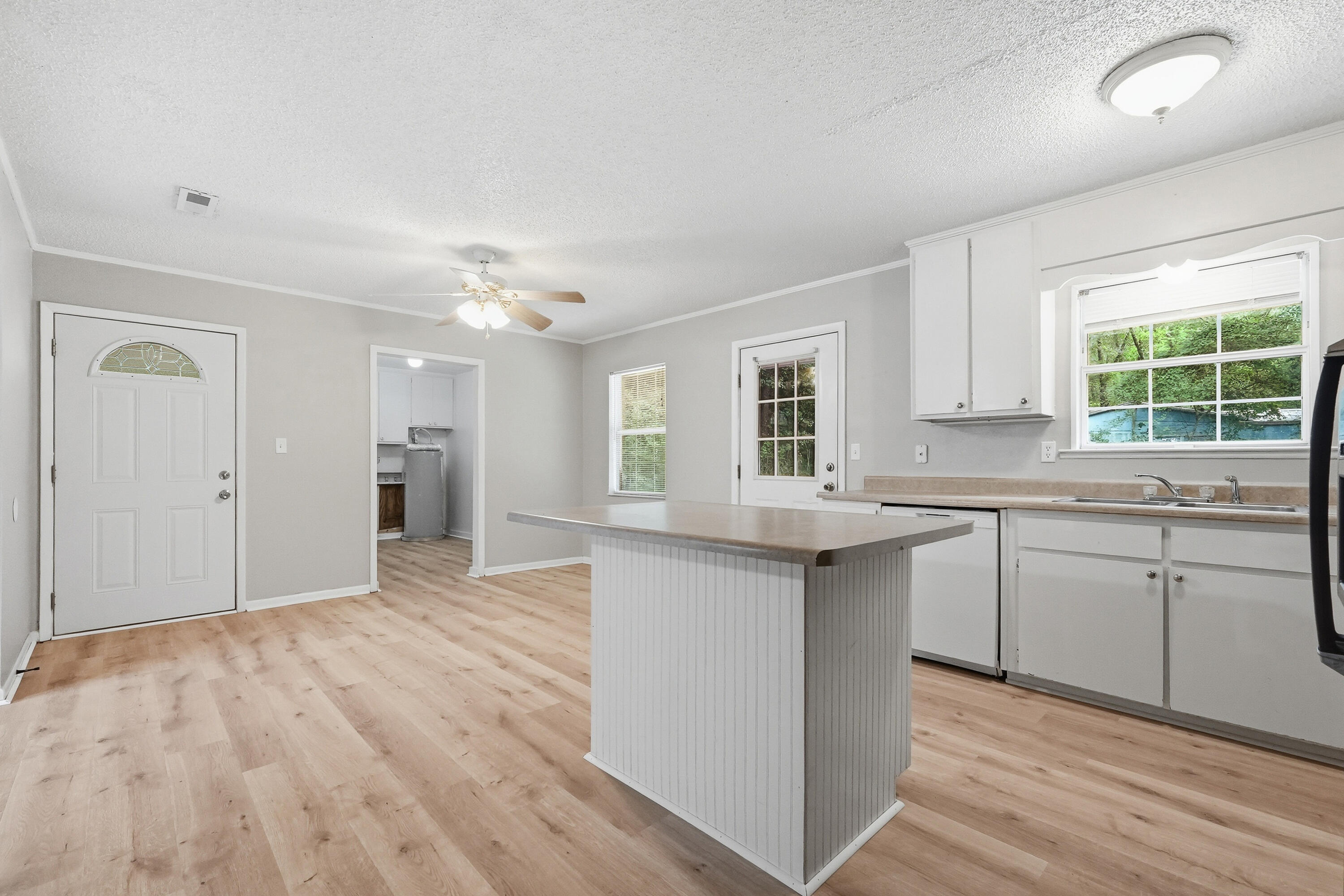 METES & BOUNDS - Residential Lease