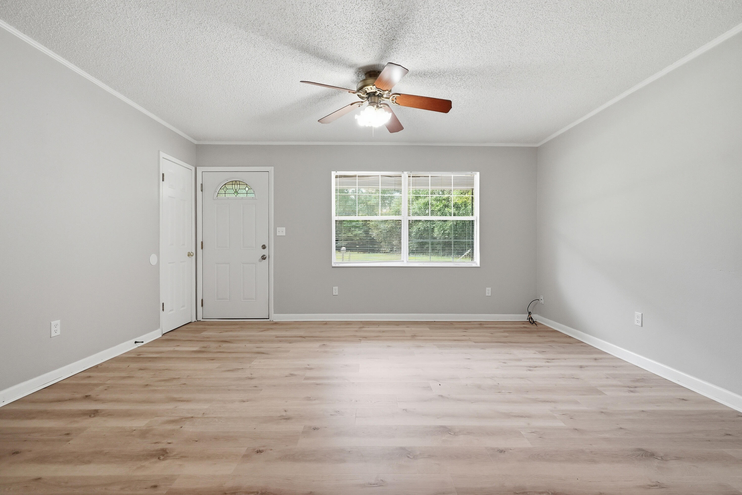 METES & BOUNDS - Residential Lease