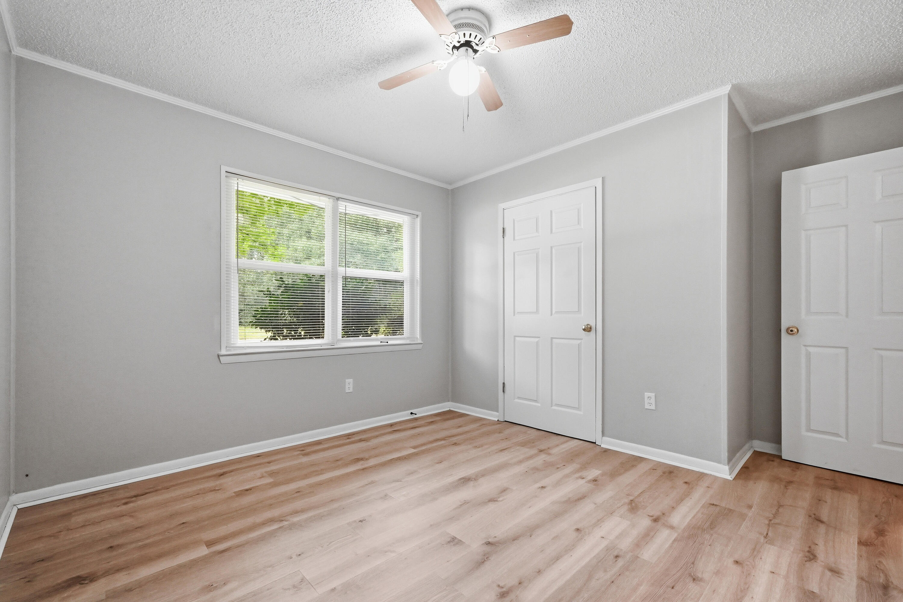 METES & BOUNDS - Residential Lease