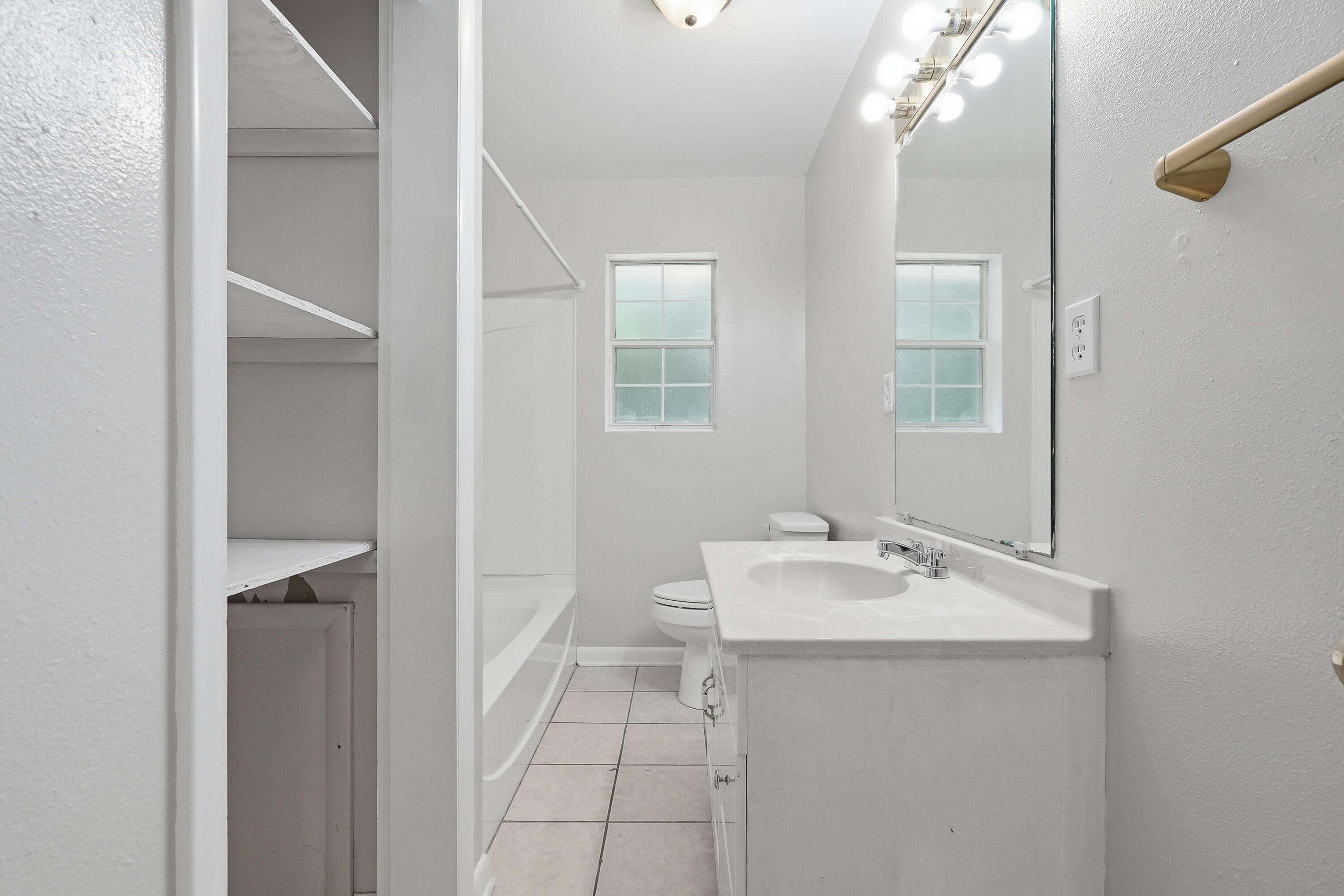 METES & BOUNDS - Residential Lease