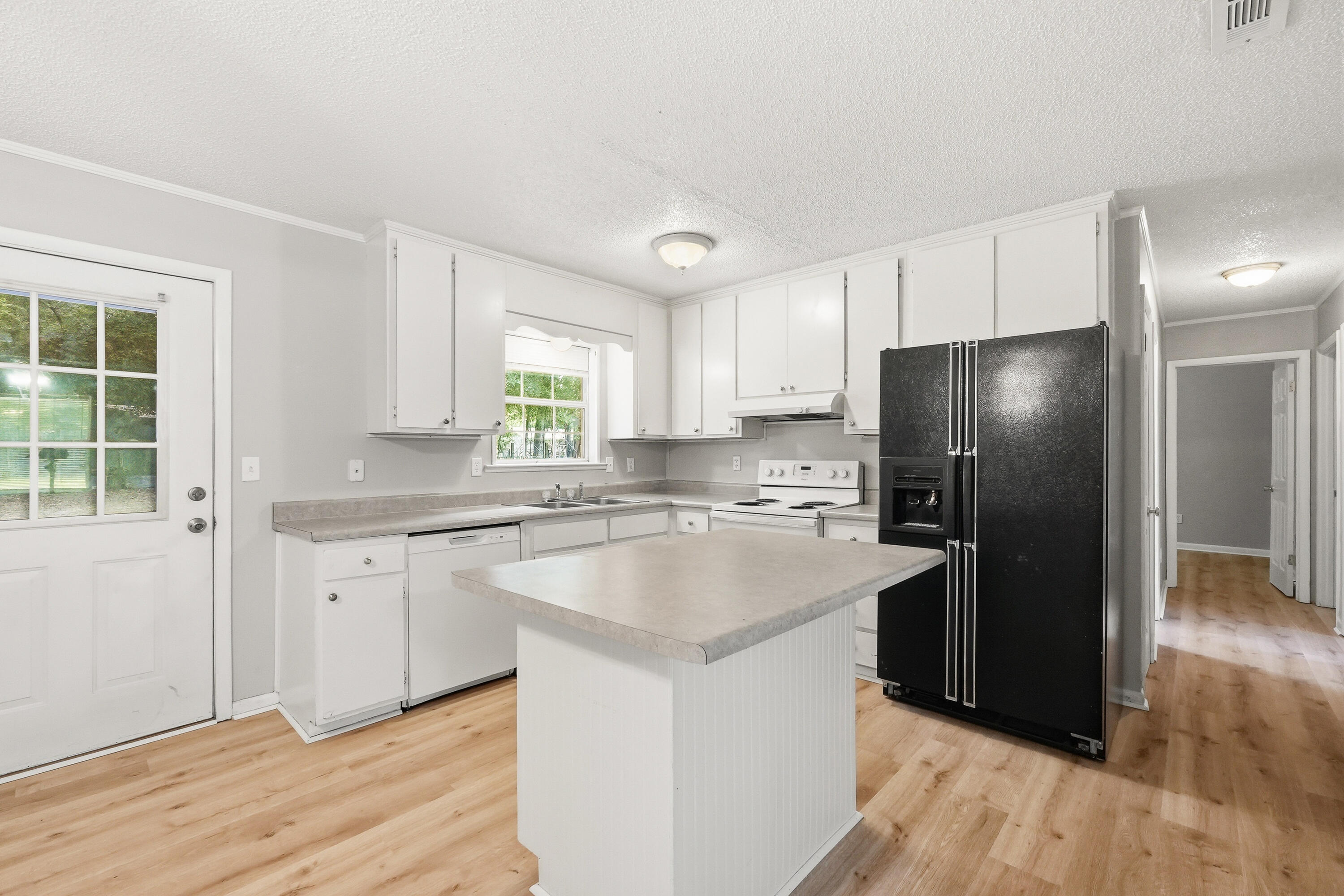 METES & BOUNDS - Residential Lease