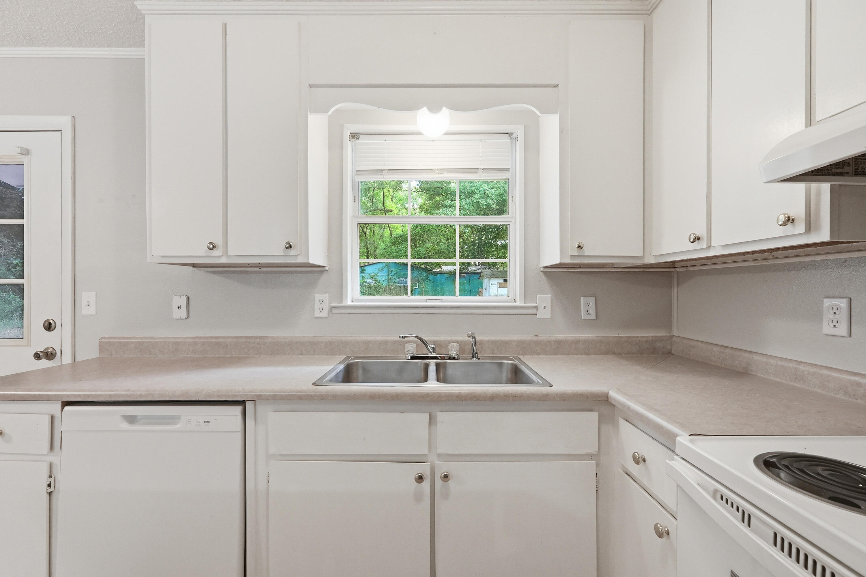 METES & BOUNDS - Residential Lease
