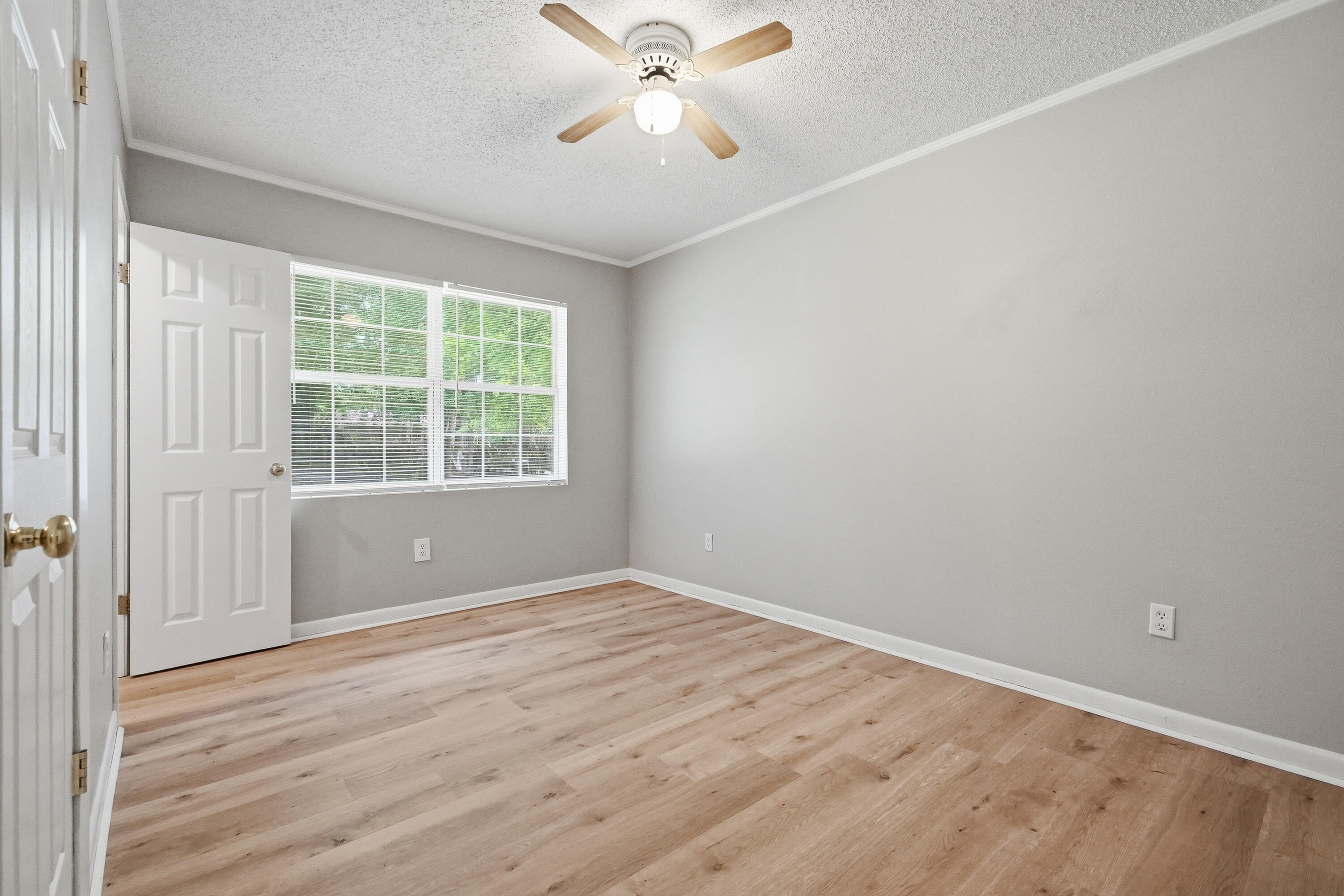 METES & BOUNDS - Residential Lease