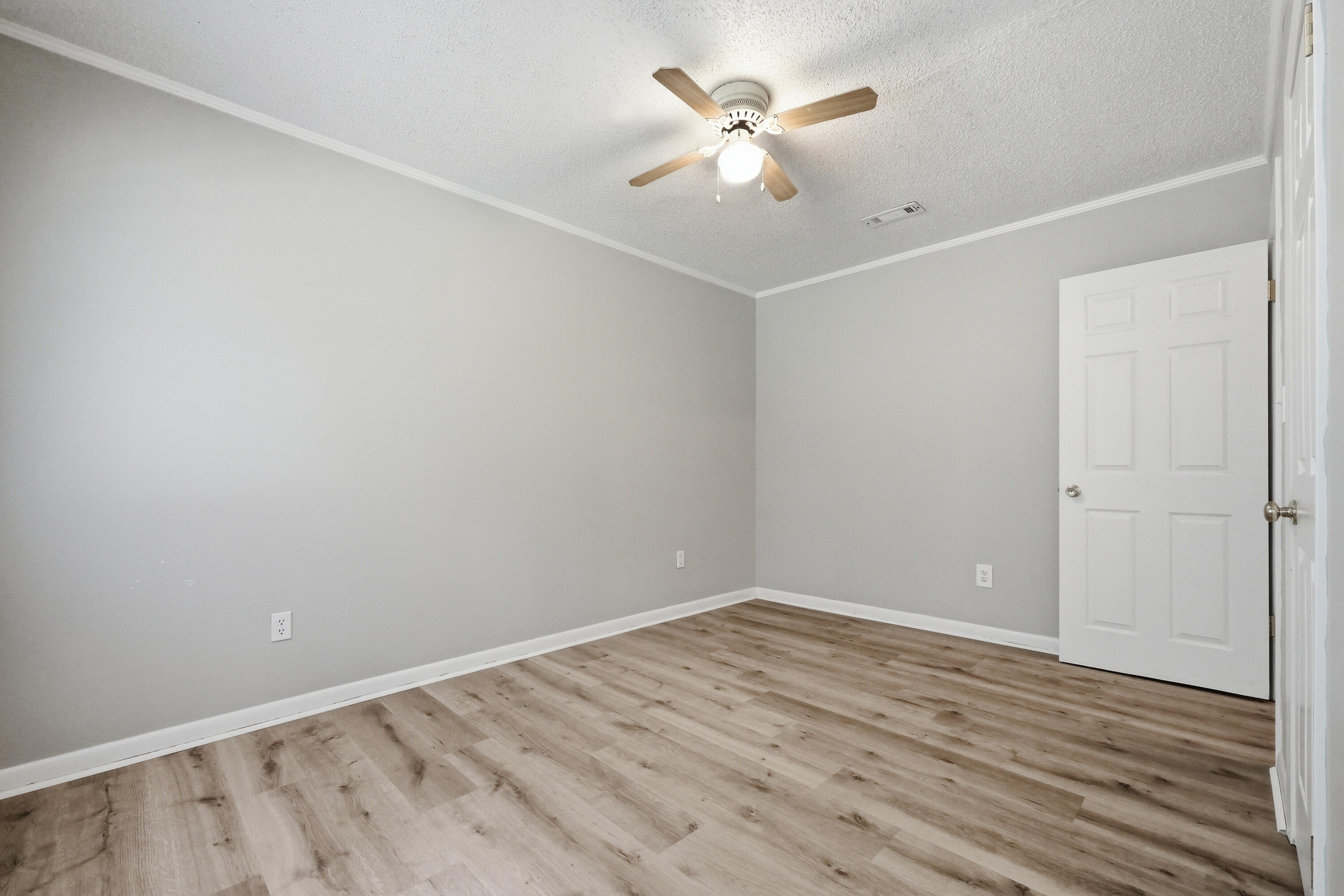 METES & BOUNDS - Residential Lease