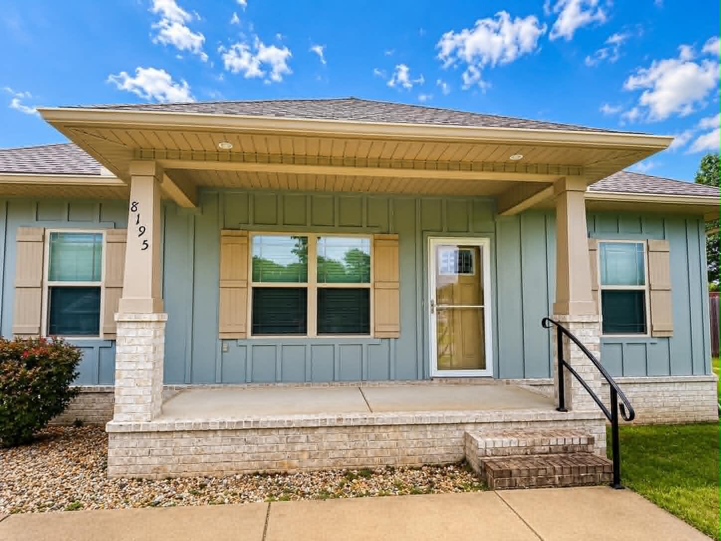 HUNTERS CREEK - Residential