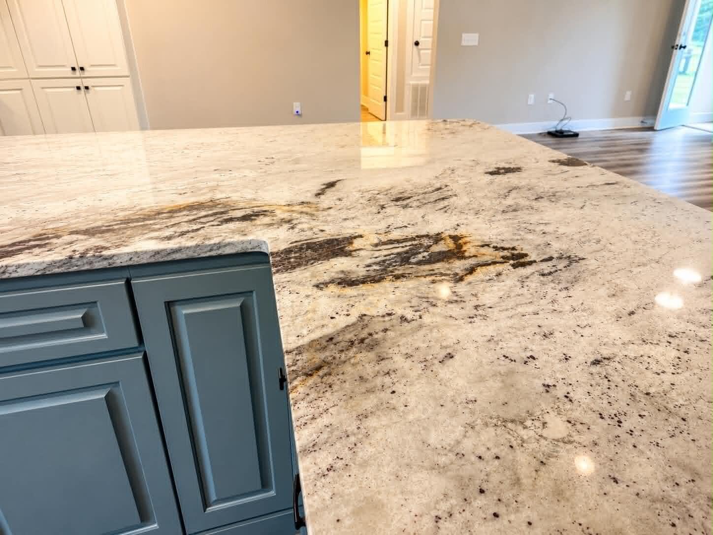 HUNTERS CREEK - Residential
