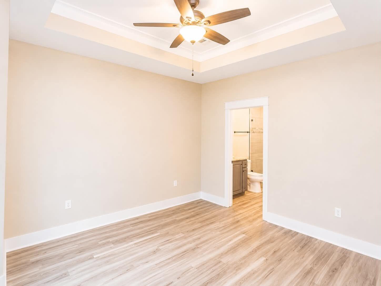 HUNTERS CREEK - Residential