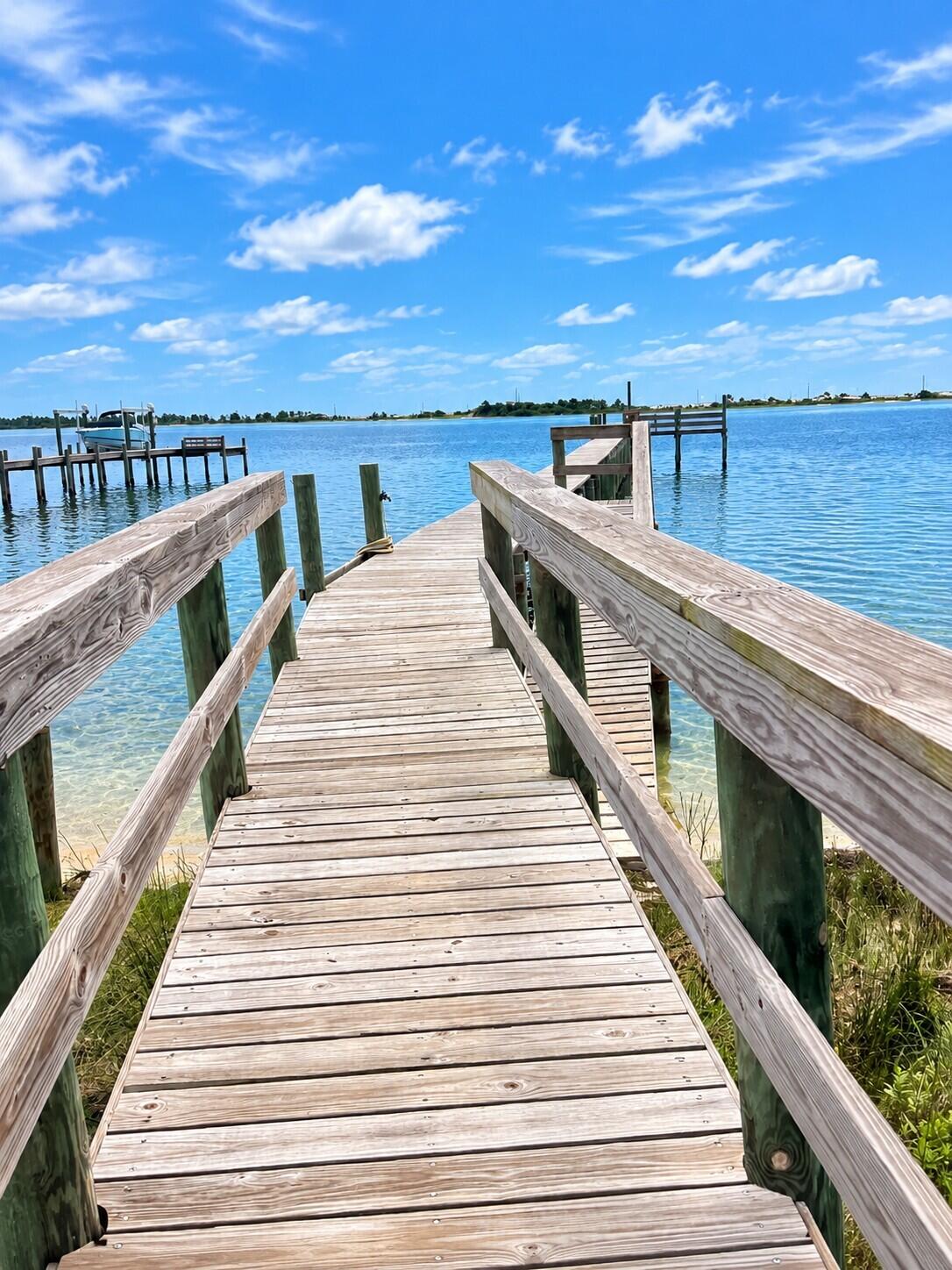 SPARKLING WATERS - Land