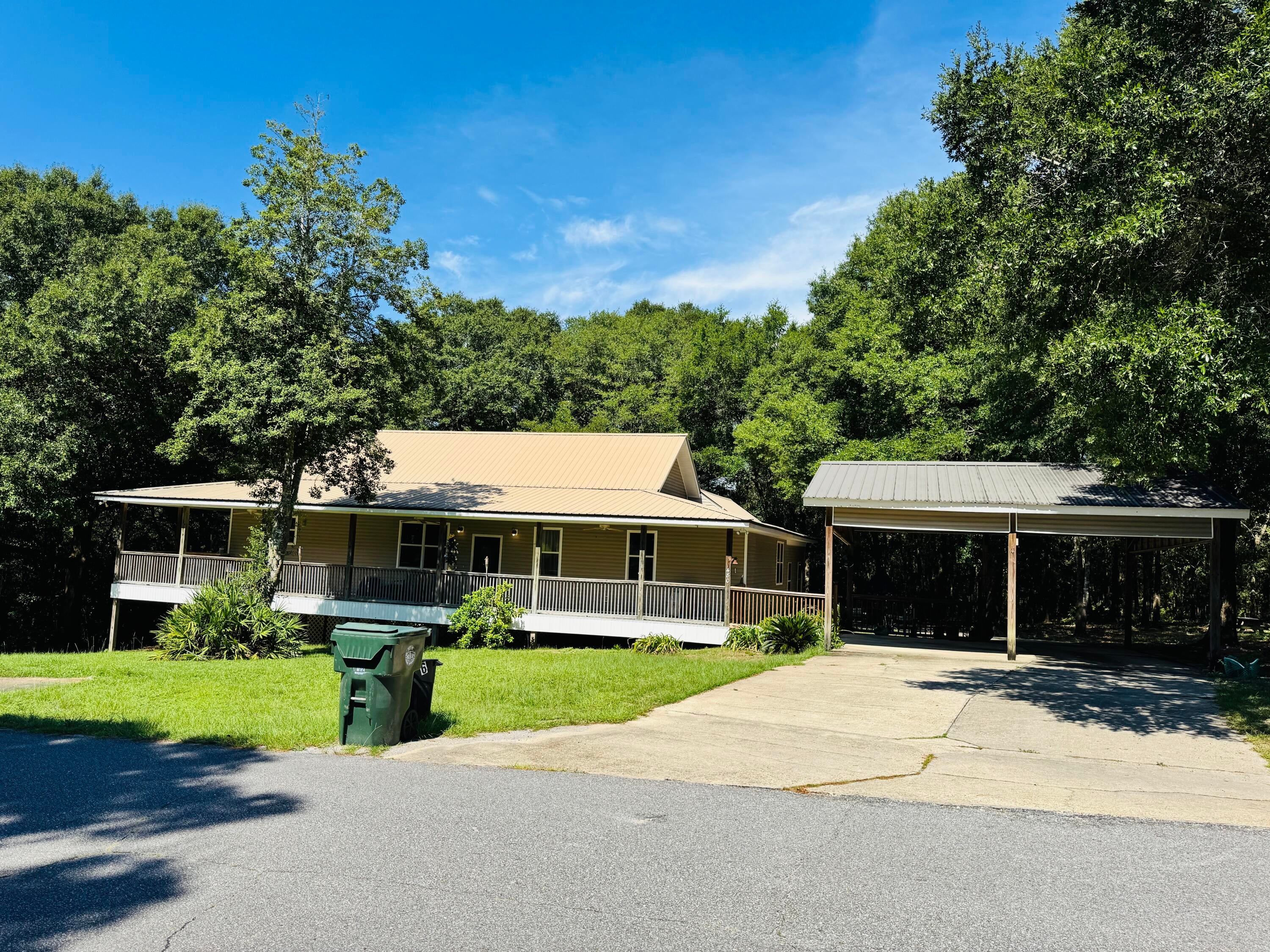 DEFUNIAK COUNTRY CLUB ESTATES - Residential Lease