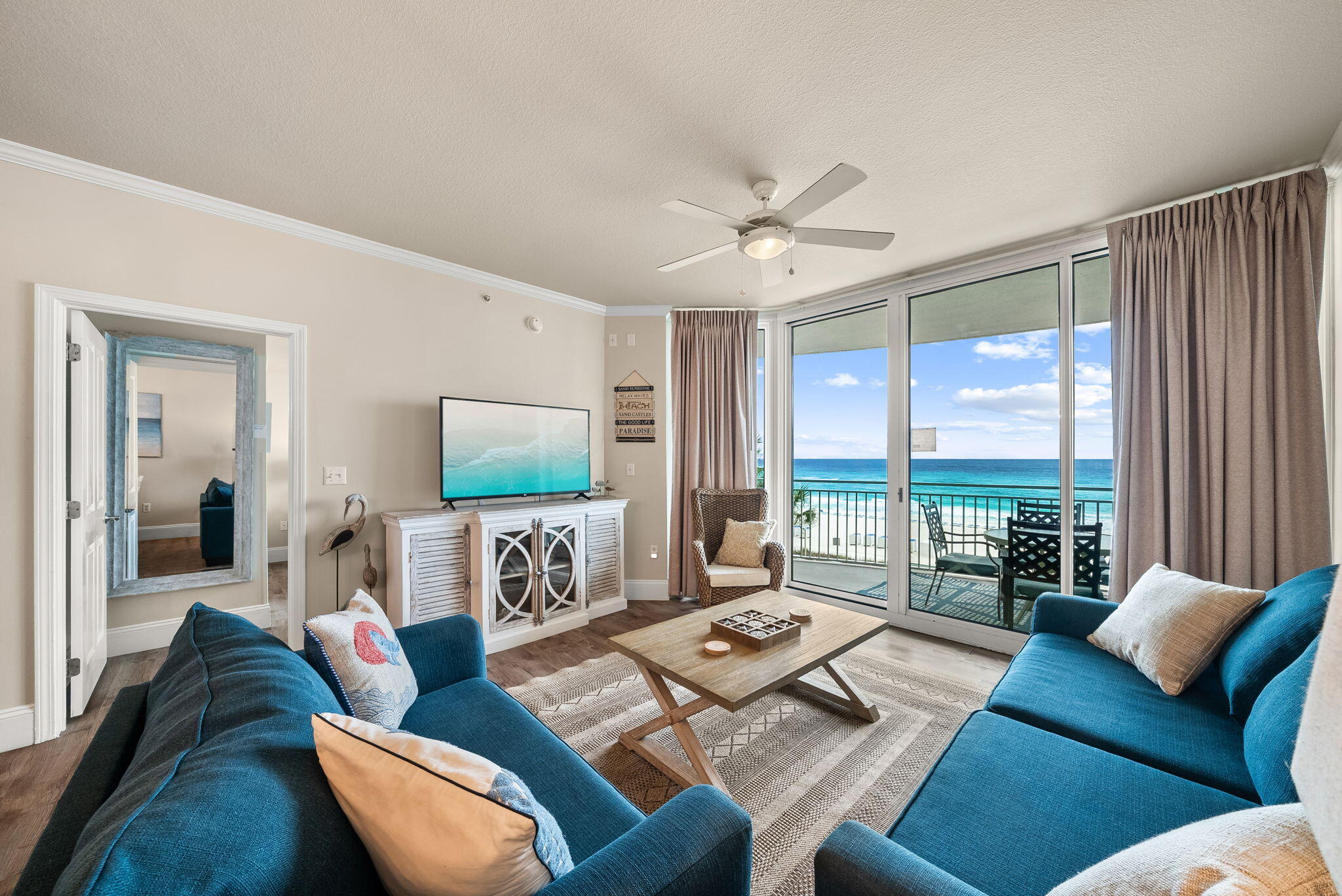 AQUA BEACHSIDE RESORT - Residential