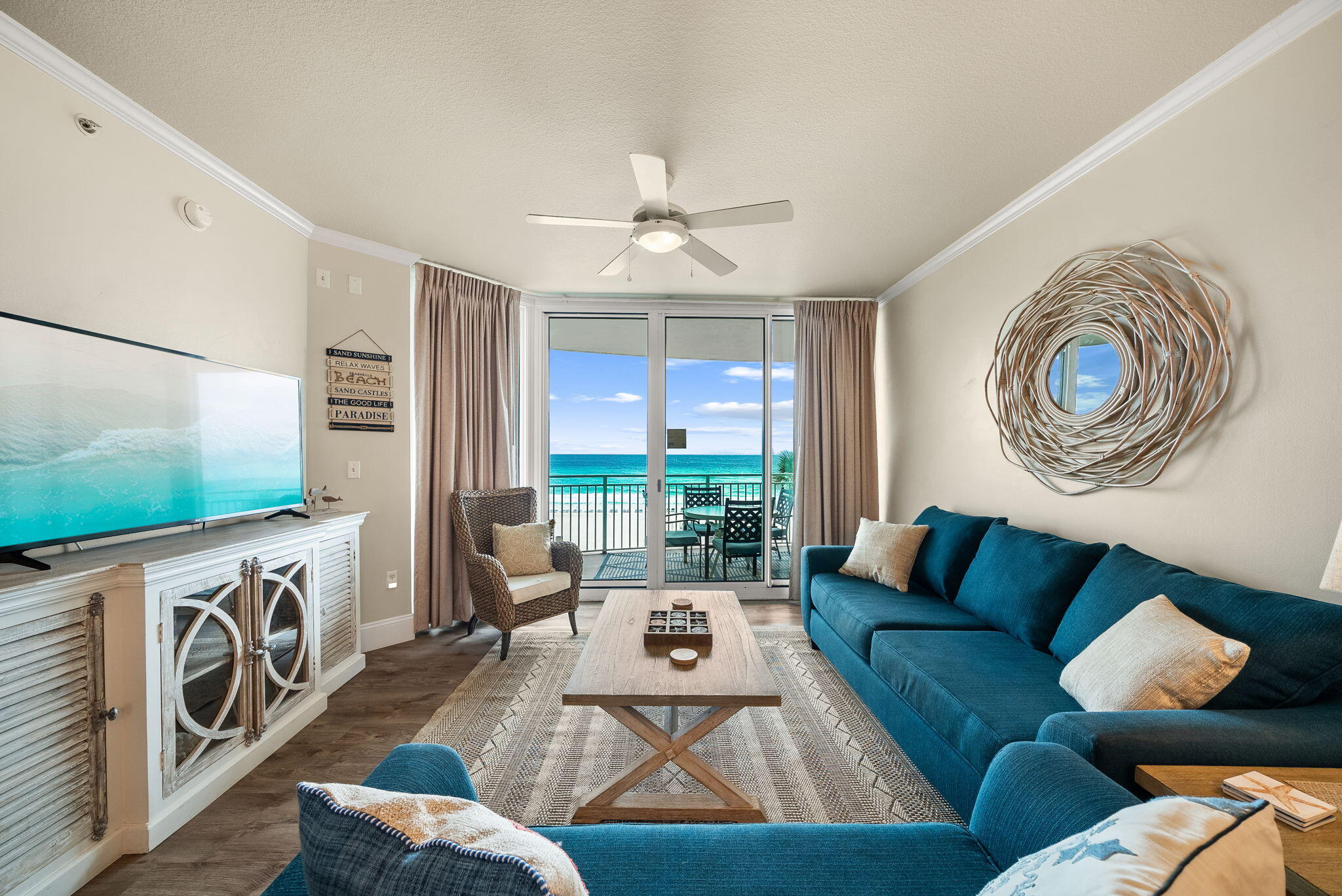 AQUA BEACHSIDE RESORT - Residential