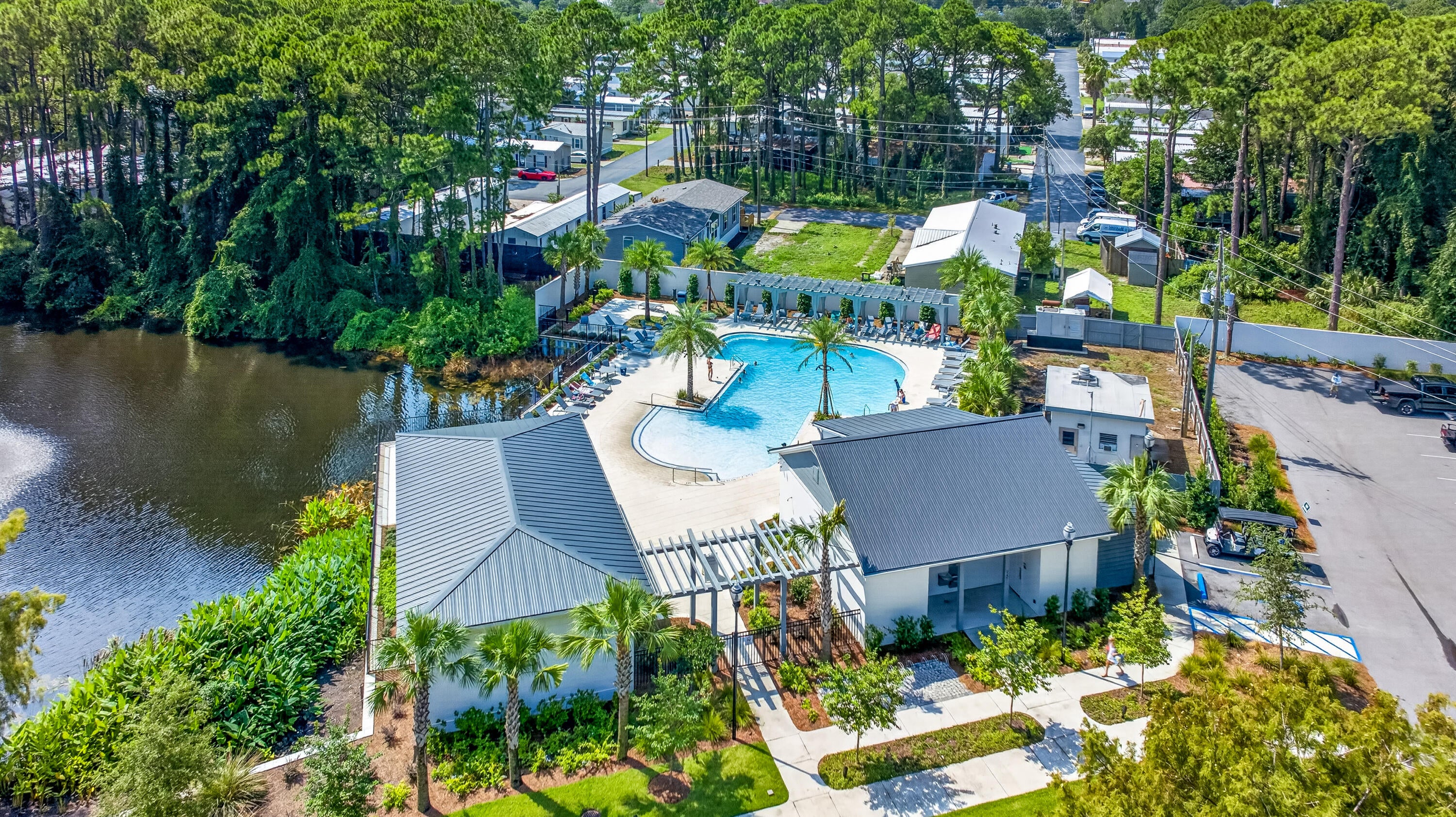 LINKSIDE VILLAGE UNIT 1 - Residential