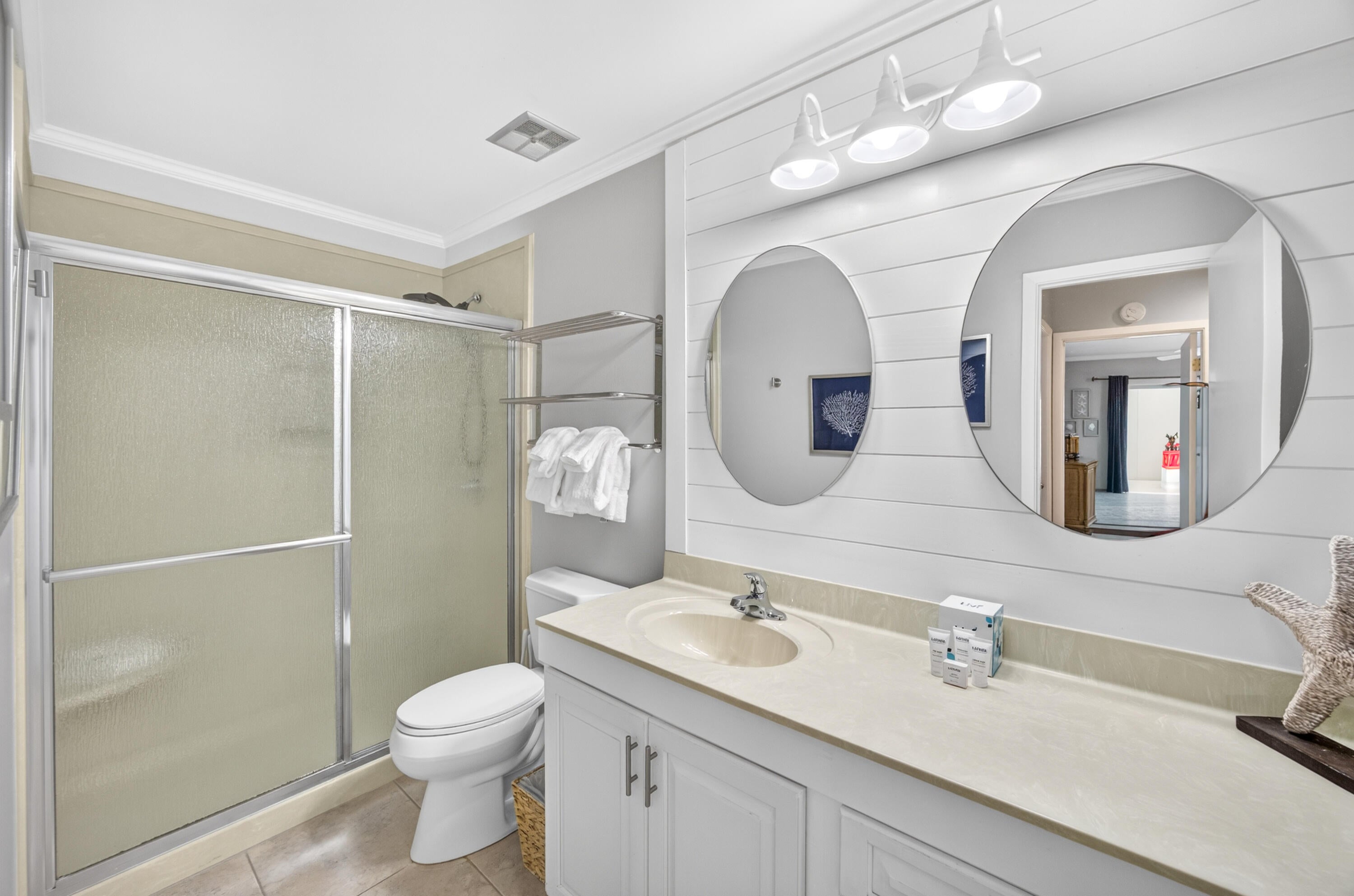 LINKSIDE VILLAGE UNIT 1 - Residential