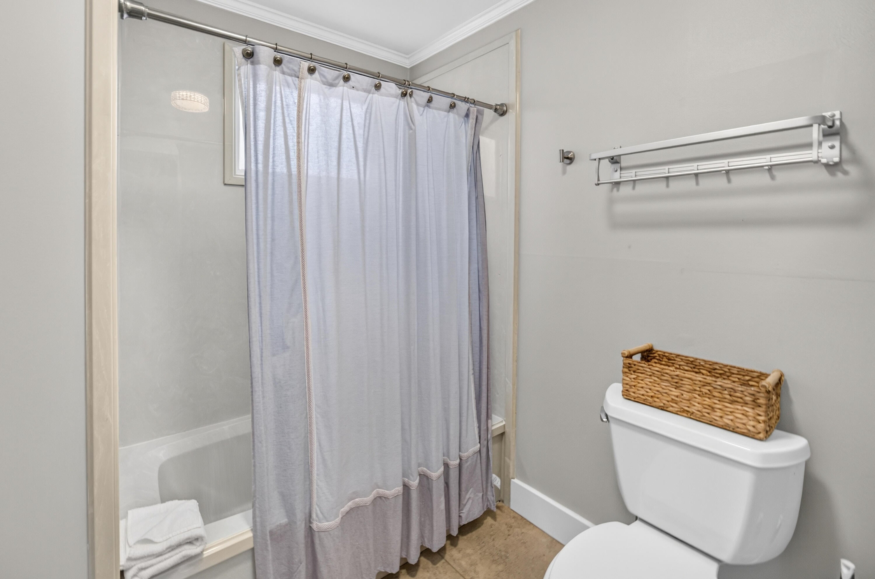 LINKSIDE VILLAGE UNIT 1 - Residential