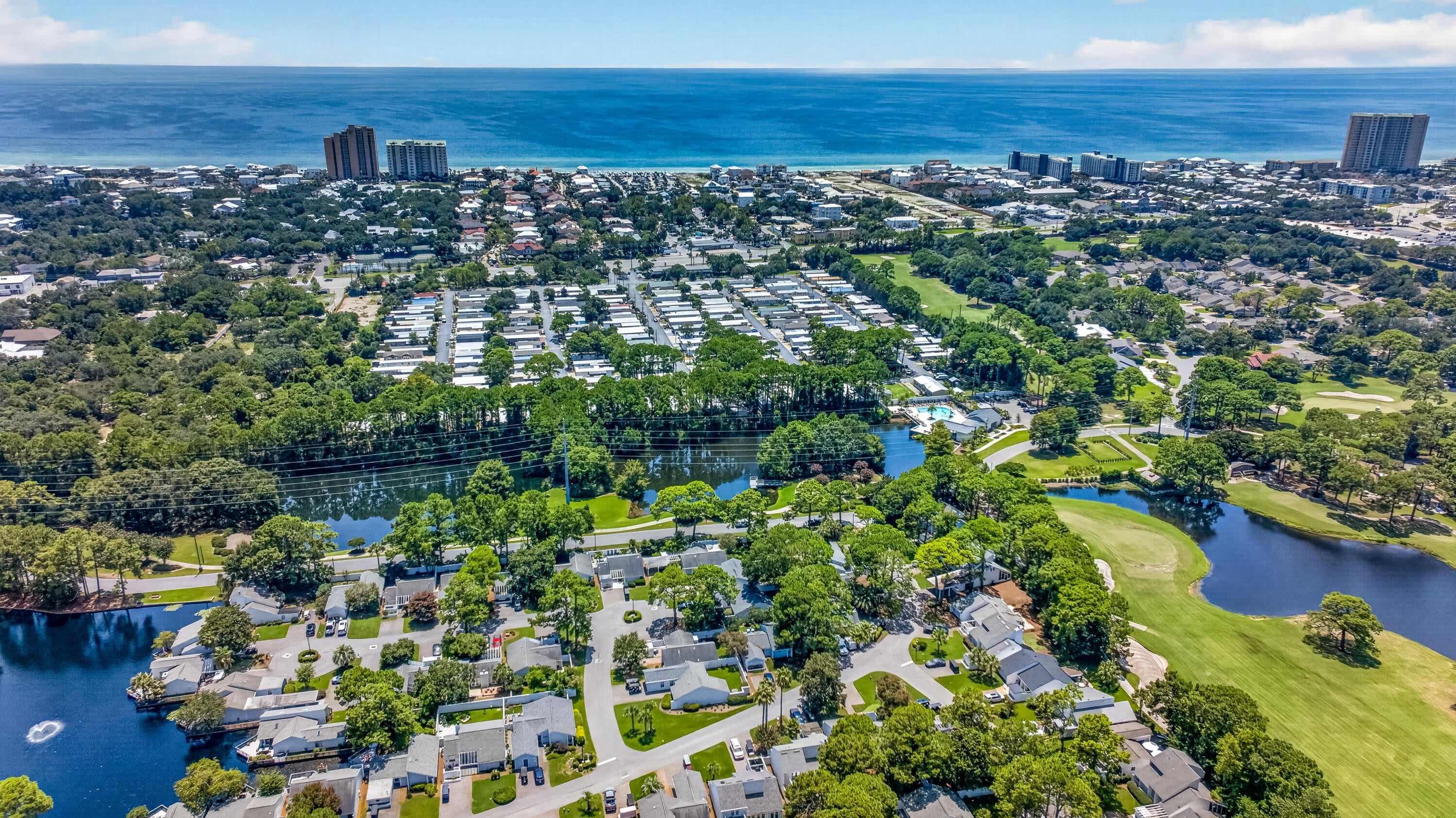 LINKSIDE VILLAGE UNIT 1 - Residential
