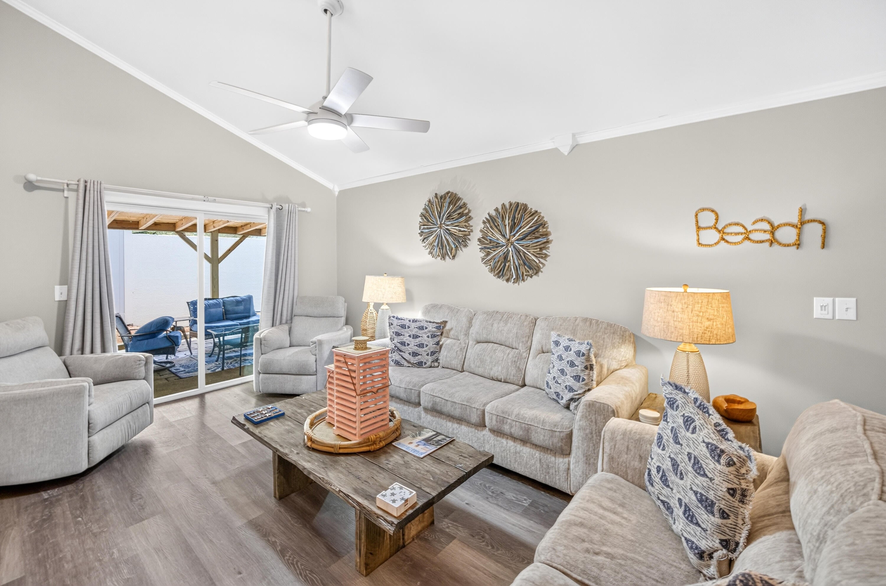 LINKSIDE VILLAGE UNIT 1 - Residential