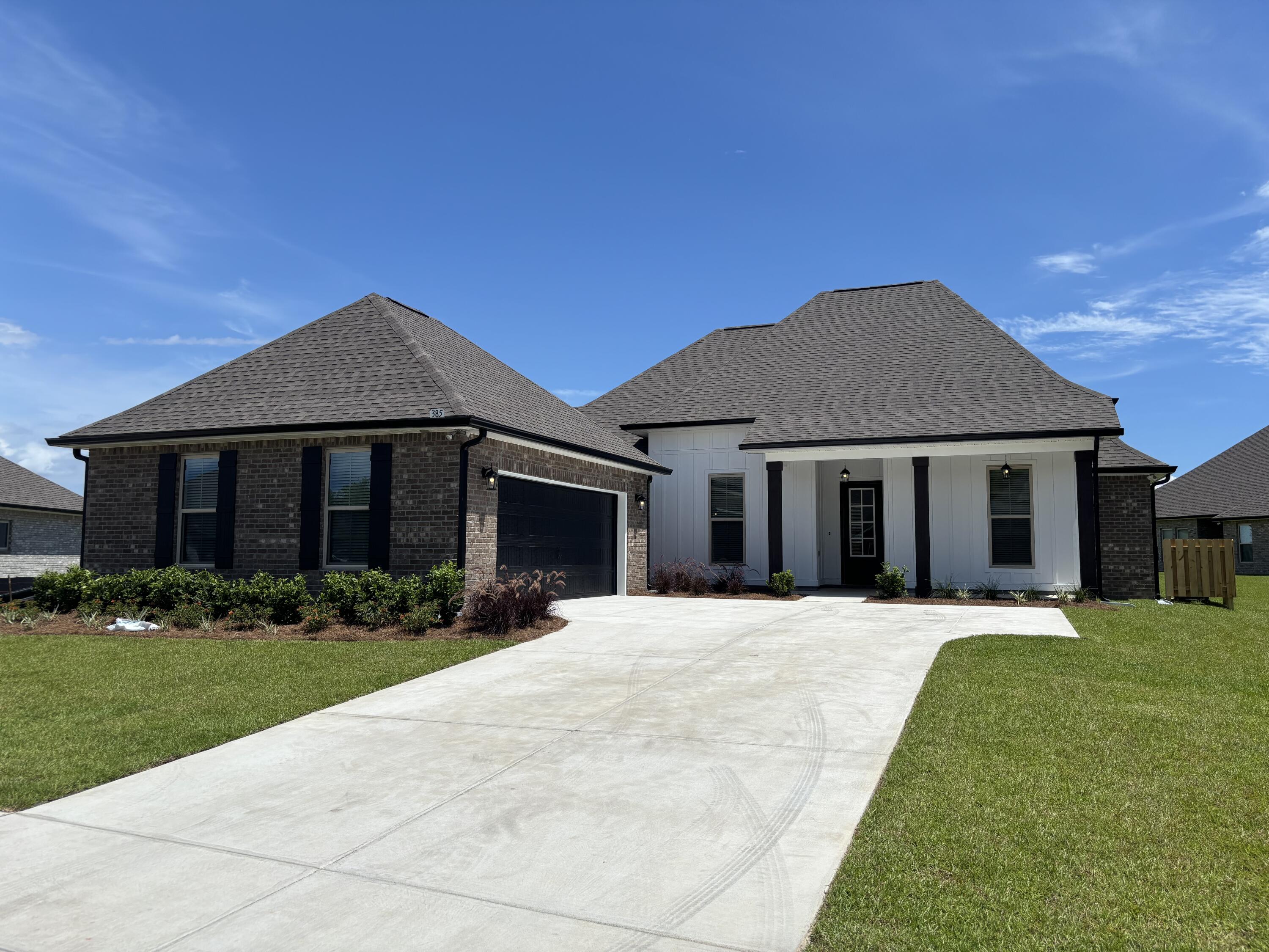 The RENOIR IV I in Bird Song at Hammock Bay community offers a 4BR/3BA, open design with flex space and breakfast area. Upgrades added (list attached). Features: double vanity, garden tub, separate custom tiled shower, and walk-in closet in master bath, kitchen island, walk-in pantry, boot bench/drop zone, covered porches, undermount sinks, custom kitchen backsplash, crown molding, LED lighting throughout, framed mirrors in all baths, smart connect WIFI thermostat, smoke/carbon monoxide detectors, landscaping package, architectural 30-year shingles, flood lights, and more!
Energy Efficient Features: water heater, electric kitchen appliance package, vinyl low E windows, and more! Energy Star Partner.