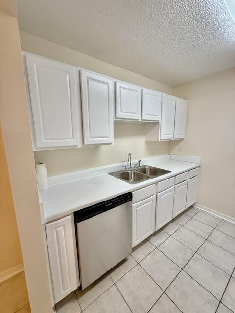ROSEBUD PLANTATION T/H - Residential Lease