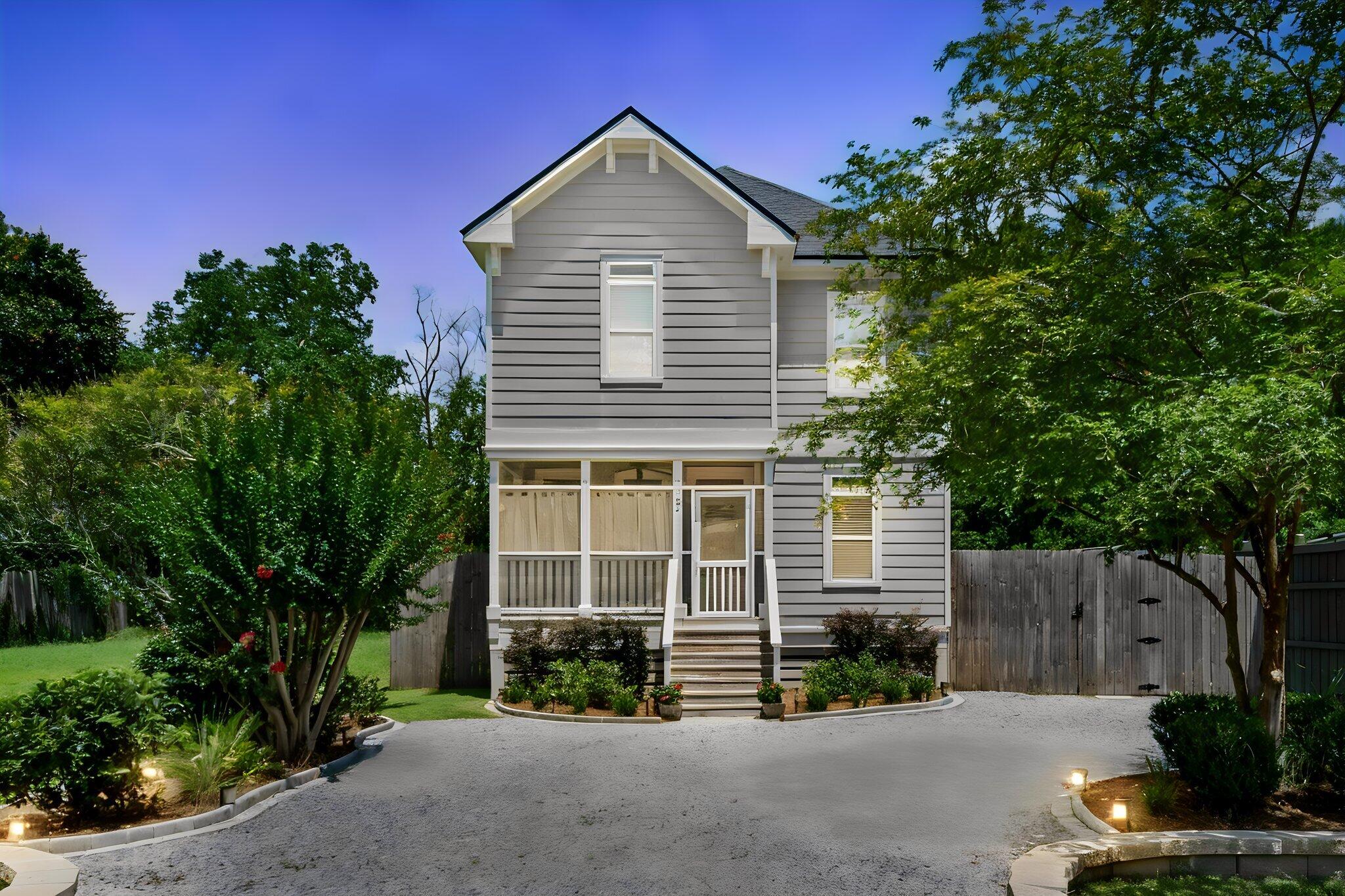 TOWN OF SANTA ROSA - Residential