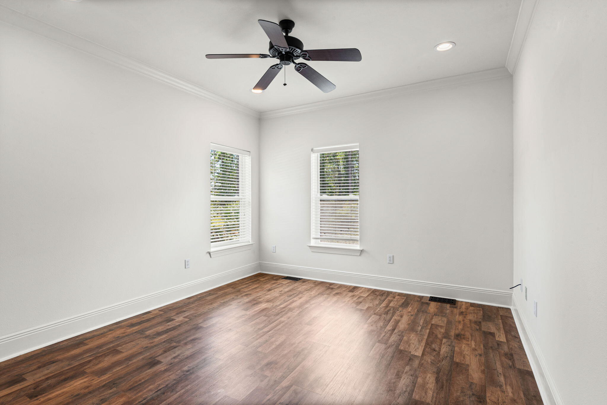 TOWN OF SANTA ROSA - Residential