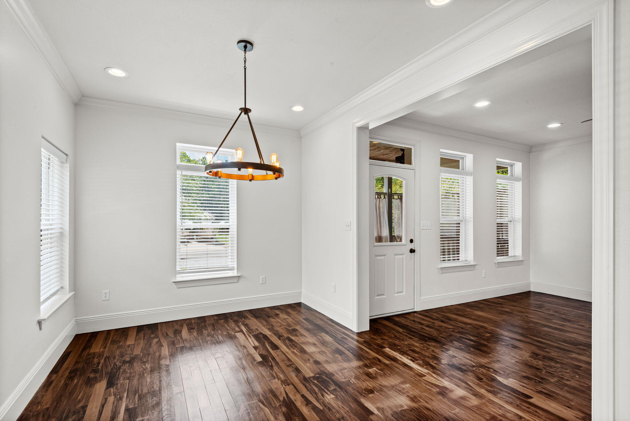 TOWN OF SANTA ROSA - Residential
